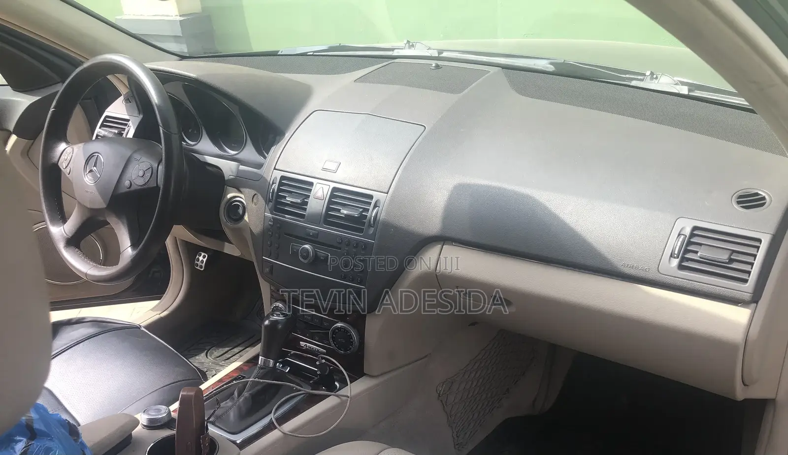 Mercedes-Benz C250 2011 Blue