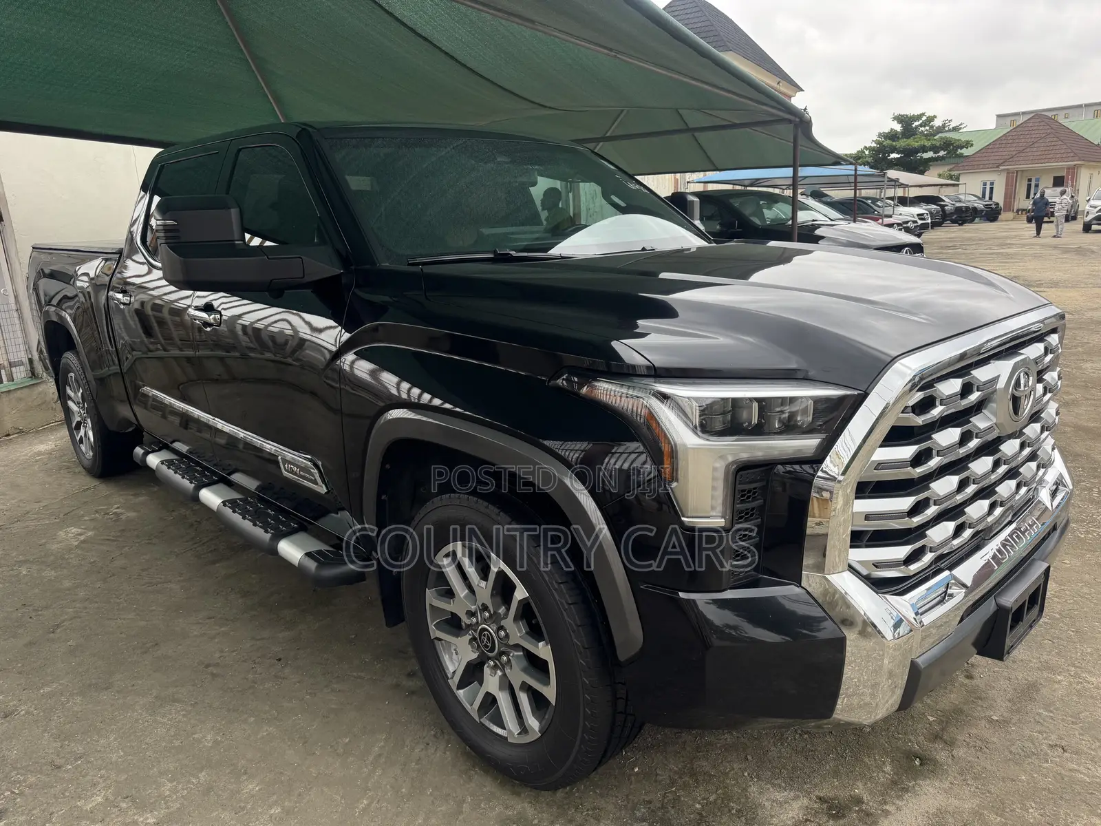 Toyota Tundra Platinum CrewMax 6.5' Bed 2023 Black