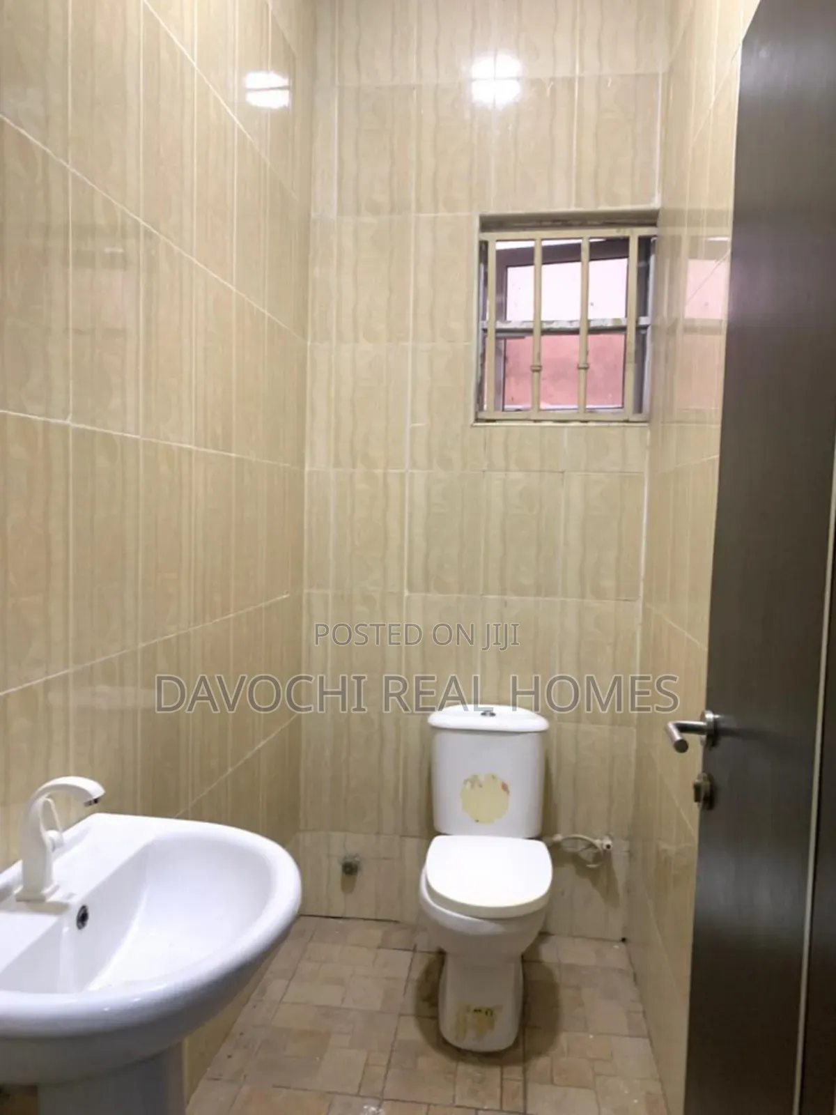 4bdrm Duplex in Ikota Vill Estate, Lekki for rent