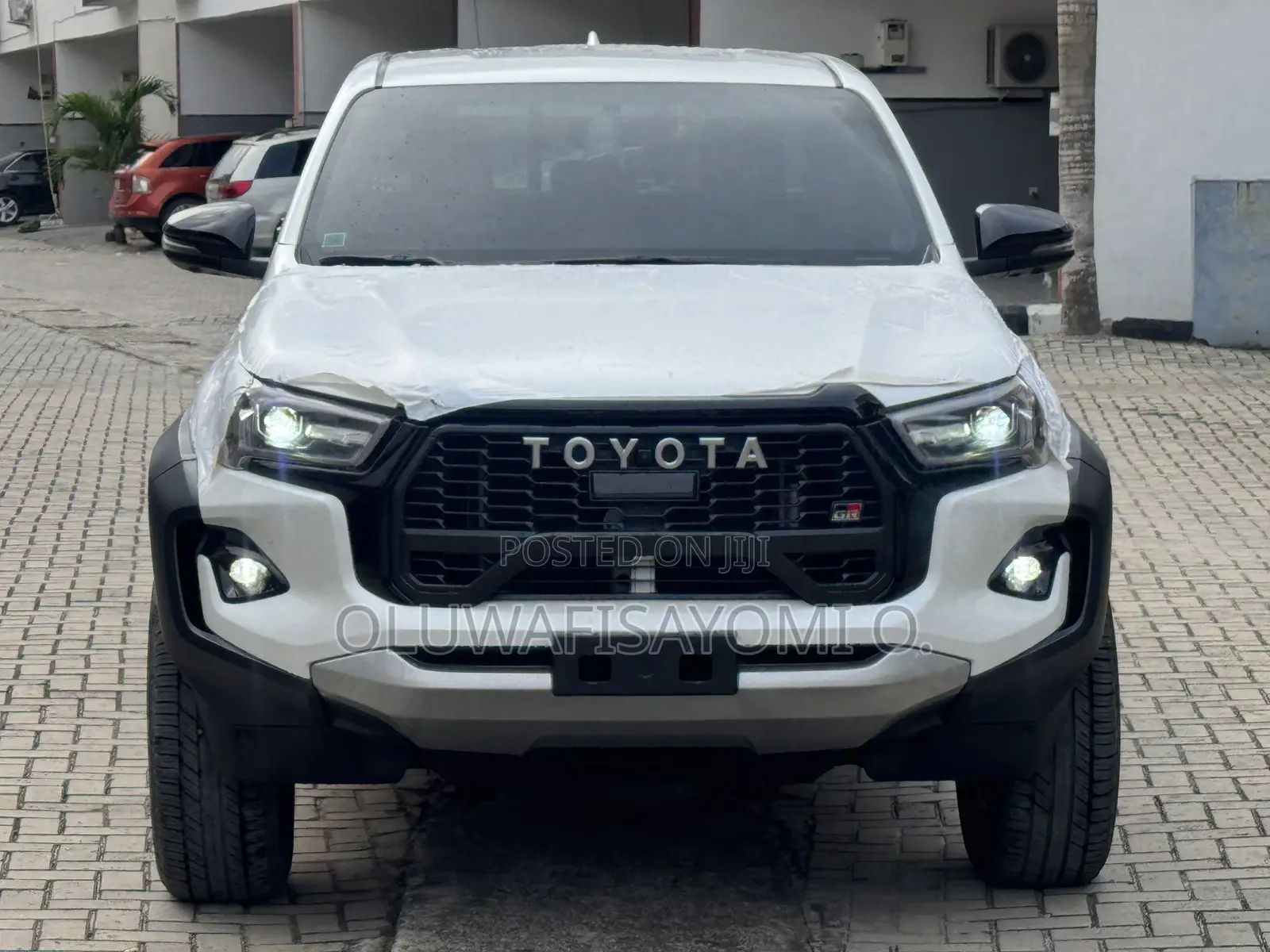 New Toyota Hilux 2024 White