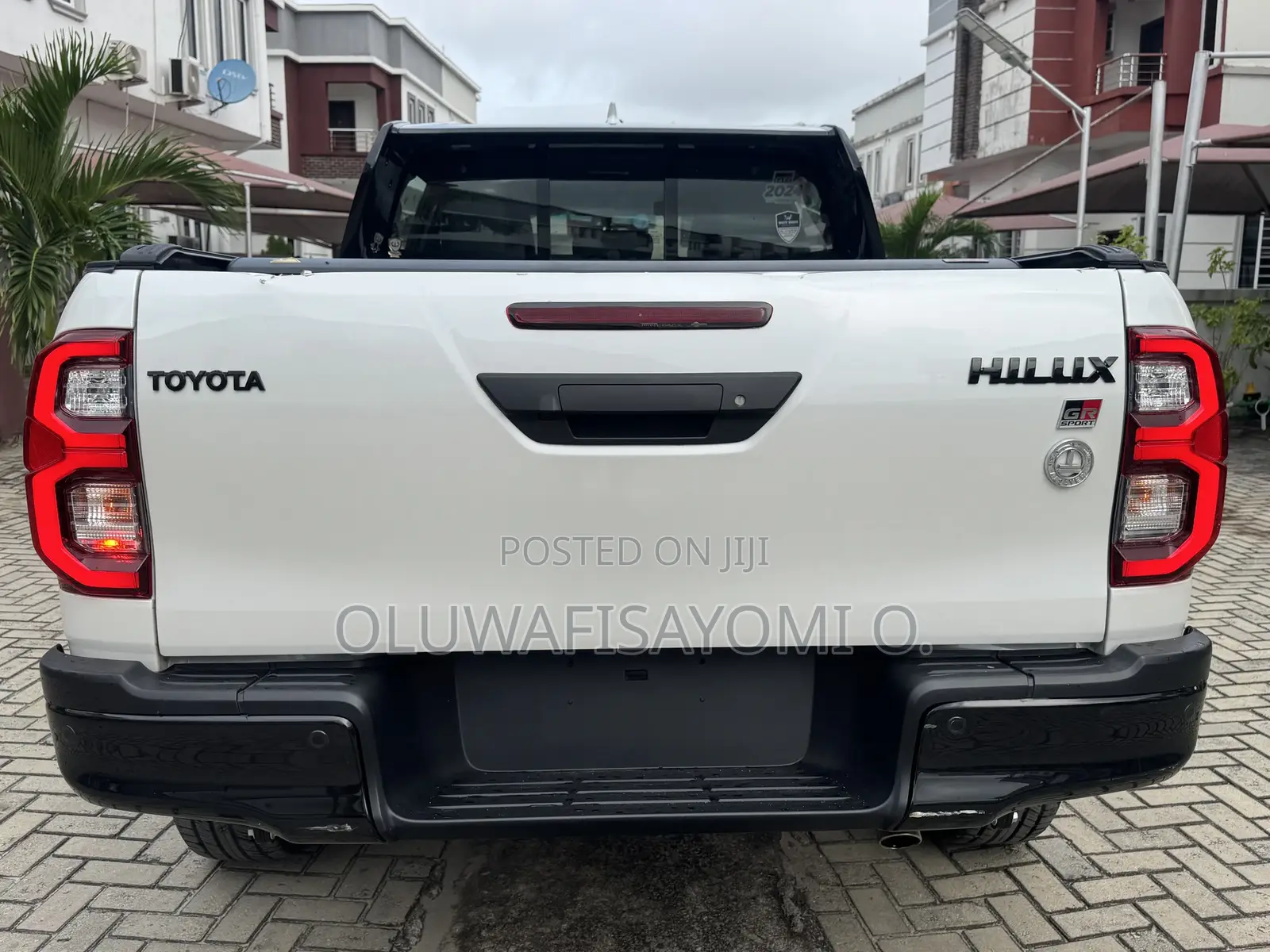New Toyota Hilux 2024 White