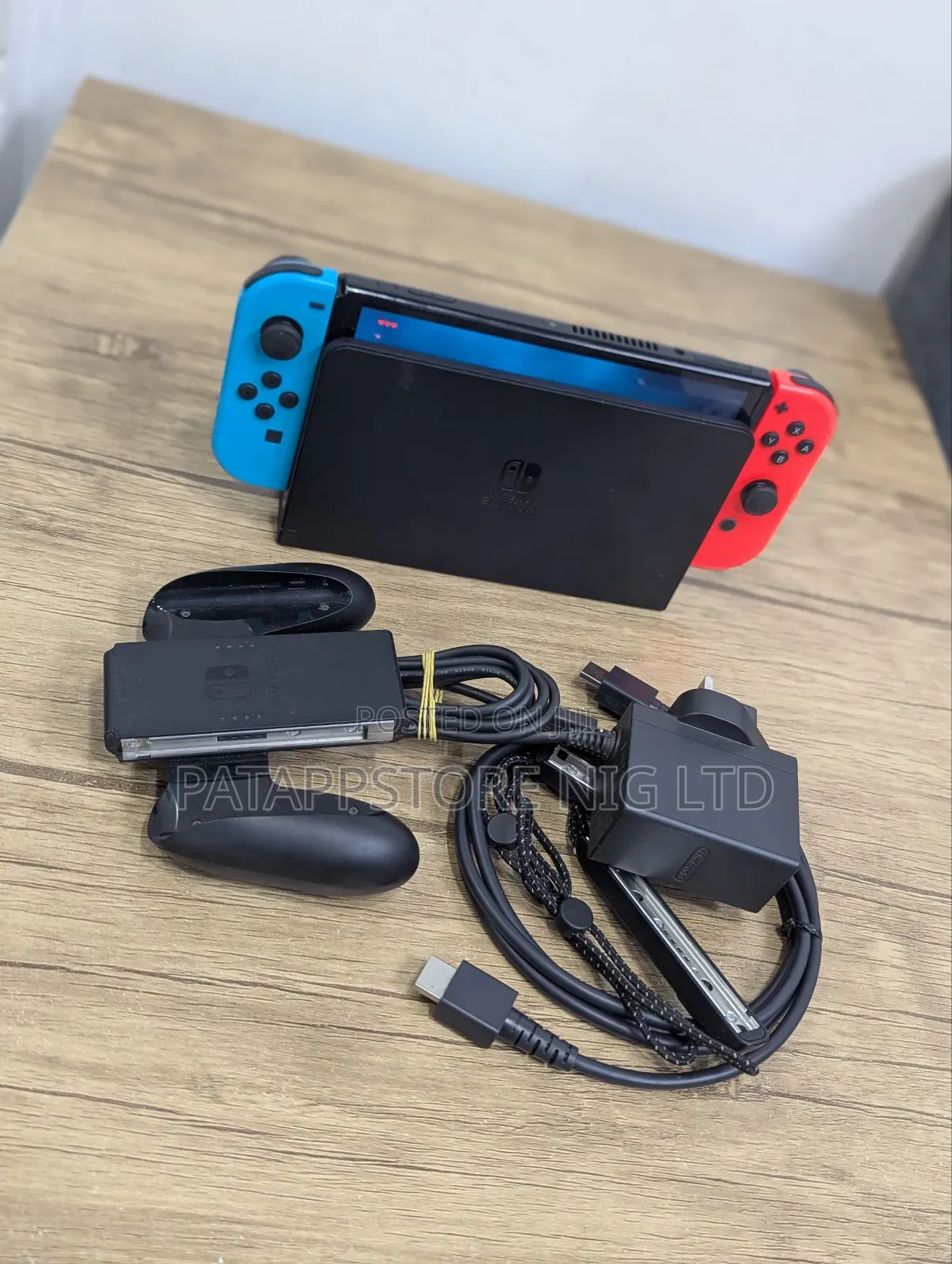 Used Nintendo Switch Oled