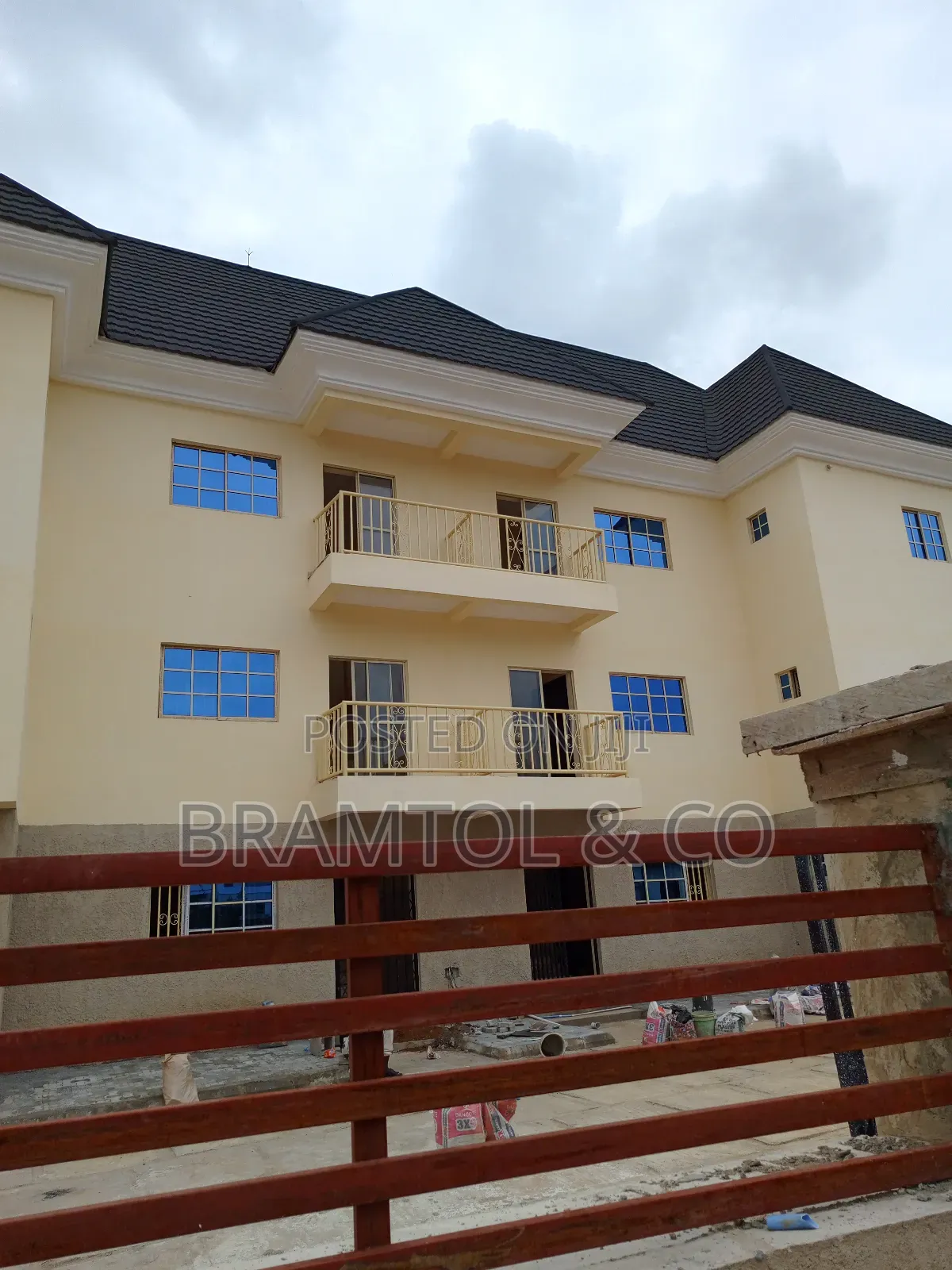 2bdrm Block of Flats in Jahi for rent
