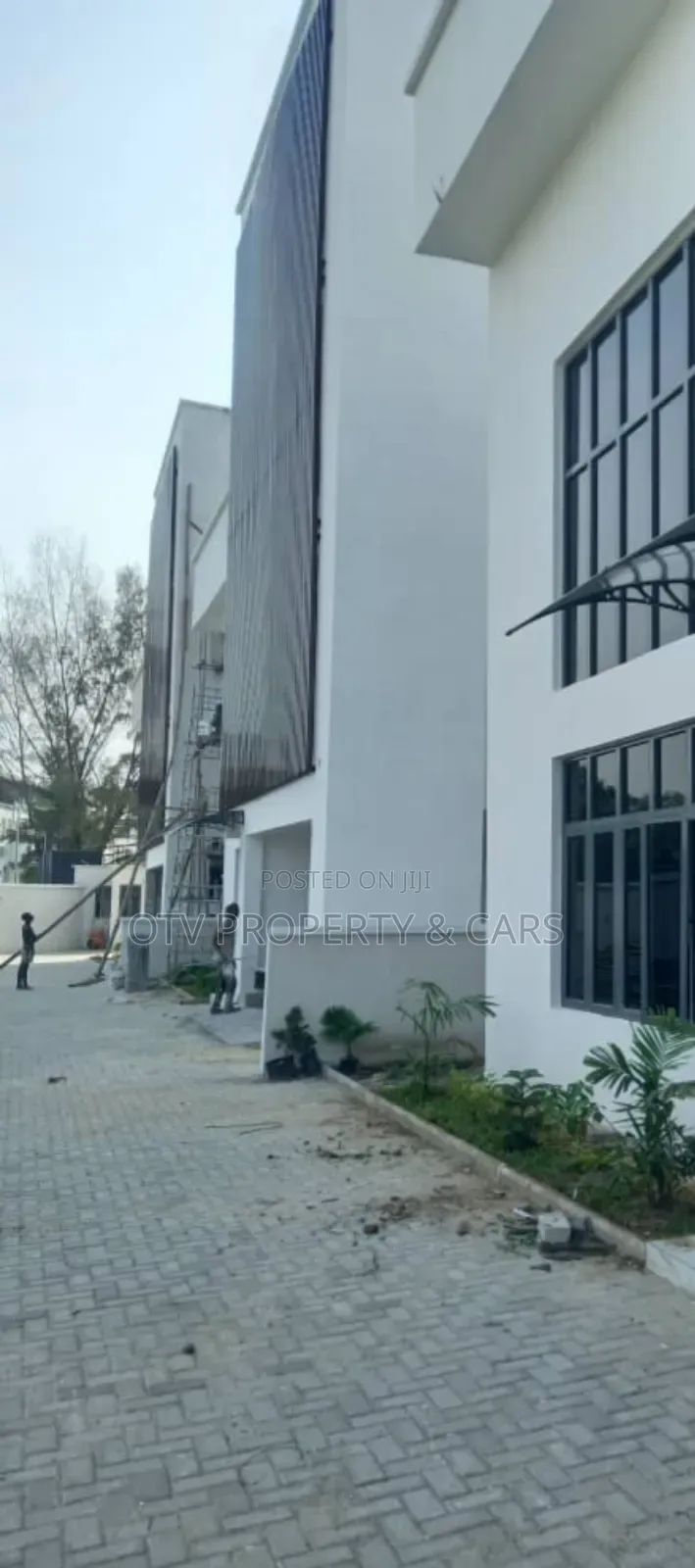 Furnished 5bdrm House in Banana Island for rent