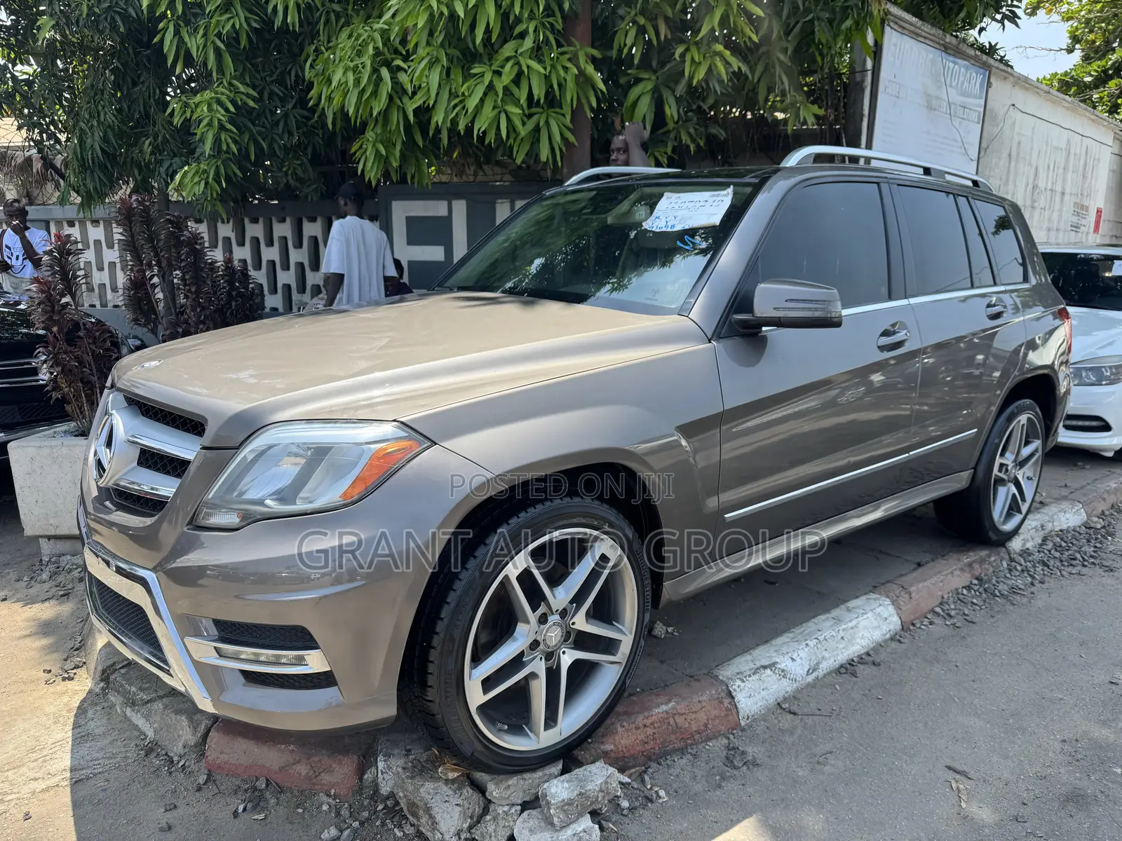 Mercedes-Benz GLK-Class Base GLK 350 4dr AWD 4MATIC (3.5L 6cyl 7A) 2015