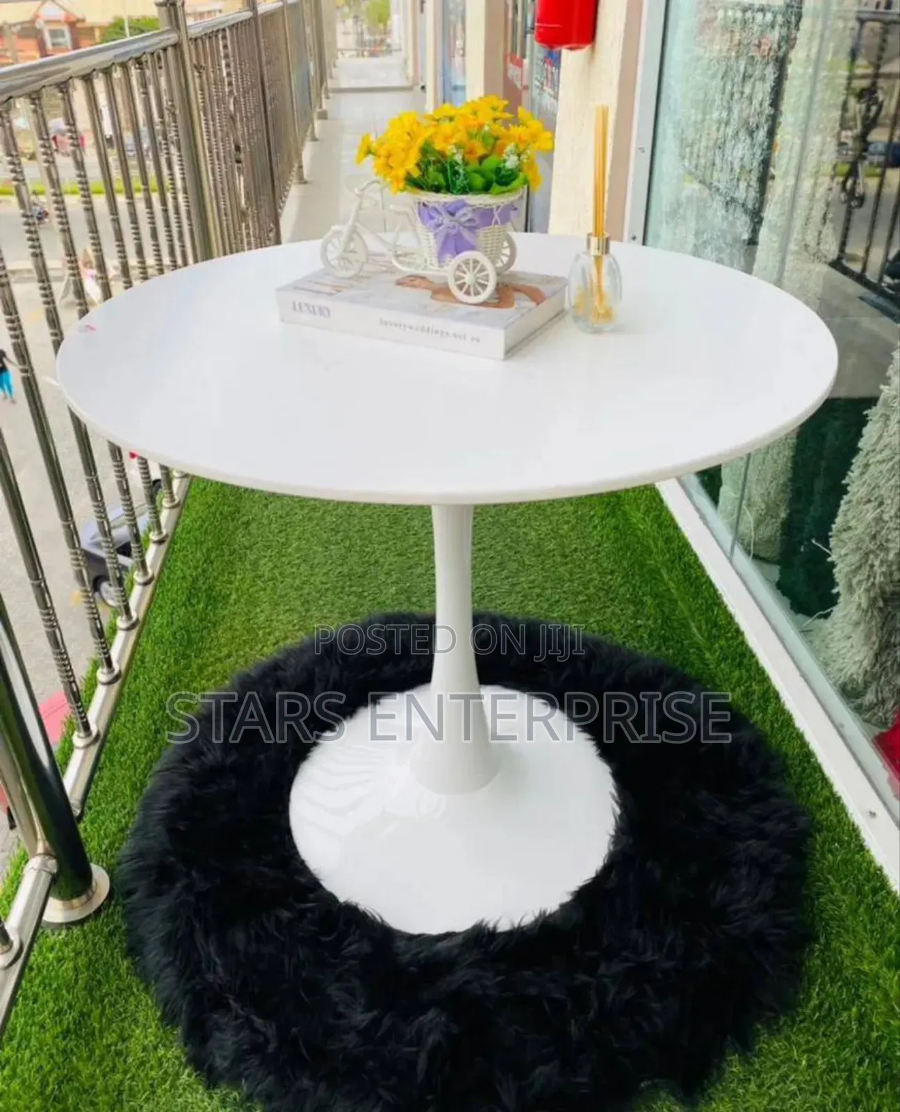 Side Stool / Corner Stool