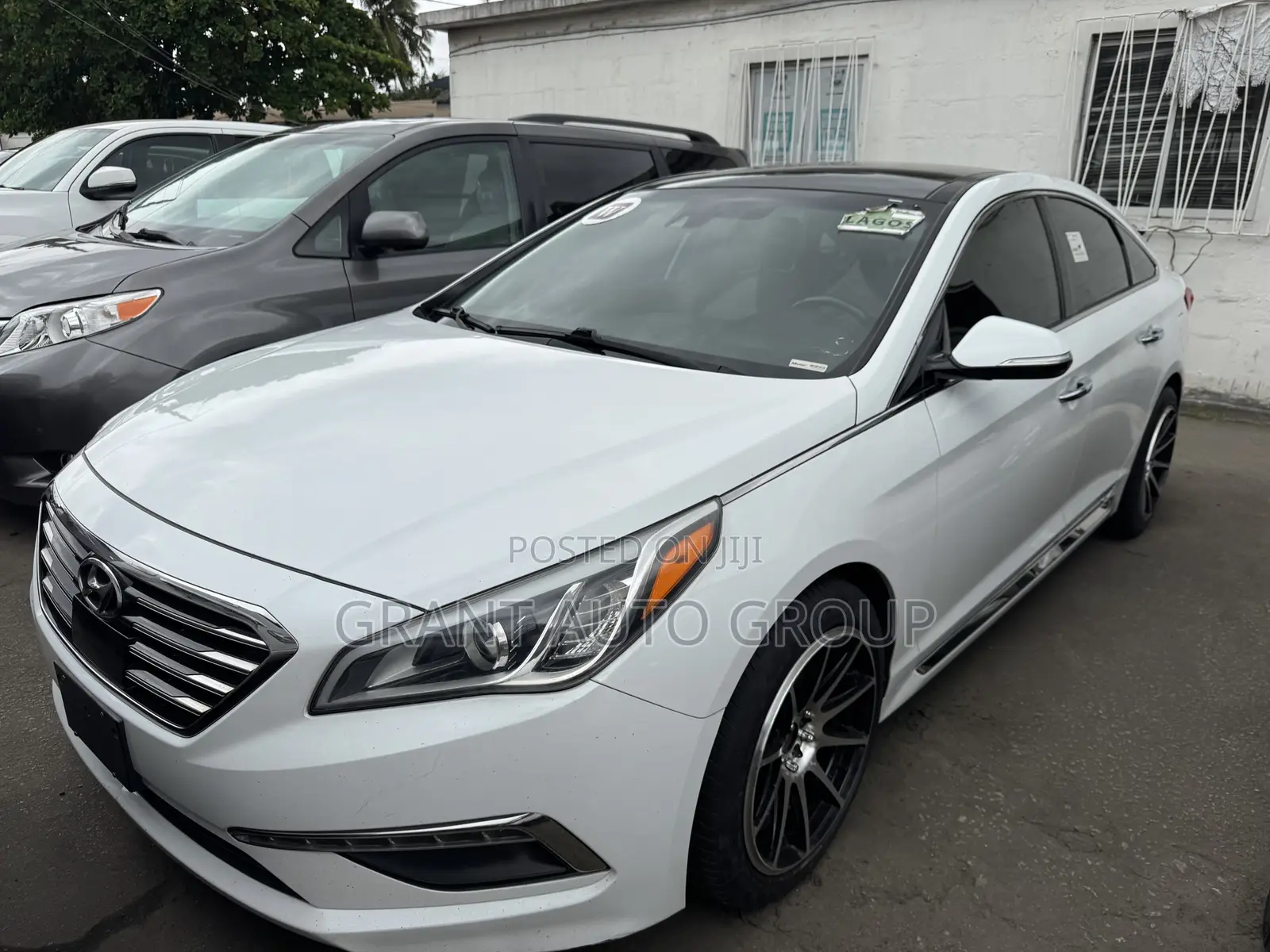 Hyundai Sonata Limited w/Brown Leather 4dr Sedan (2.4L 4cyl 6A) 2015