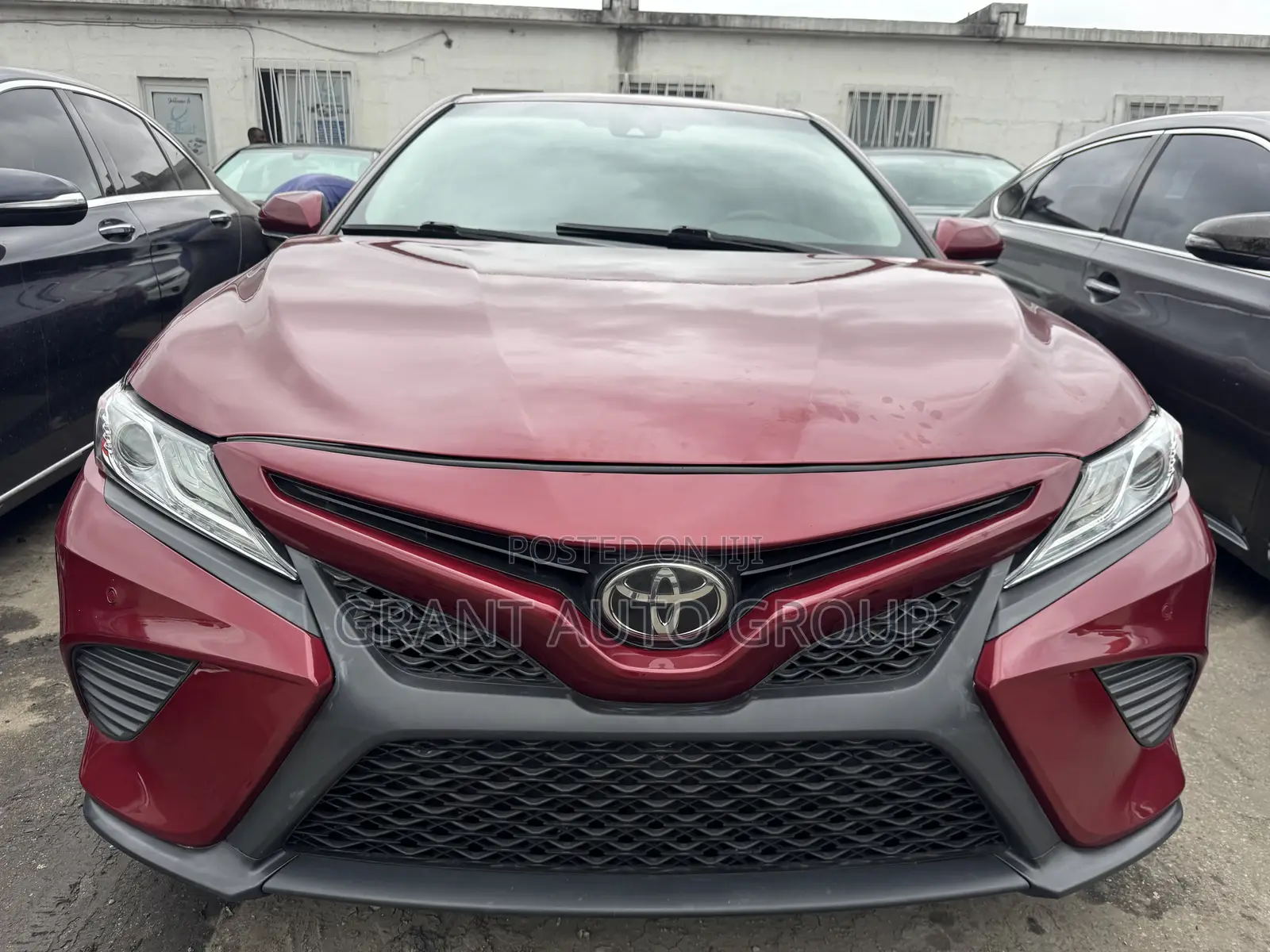 Toyota Camry XSE FWD (2.5L 4cyl 8AM) 2018 Red