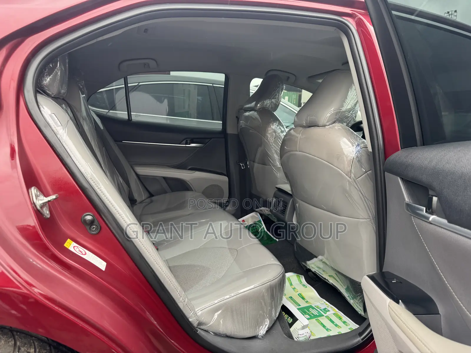 Toyota Camry XSE FWD (2.5L 4cyl 8AM) 2018 Red