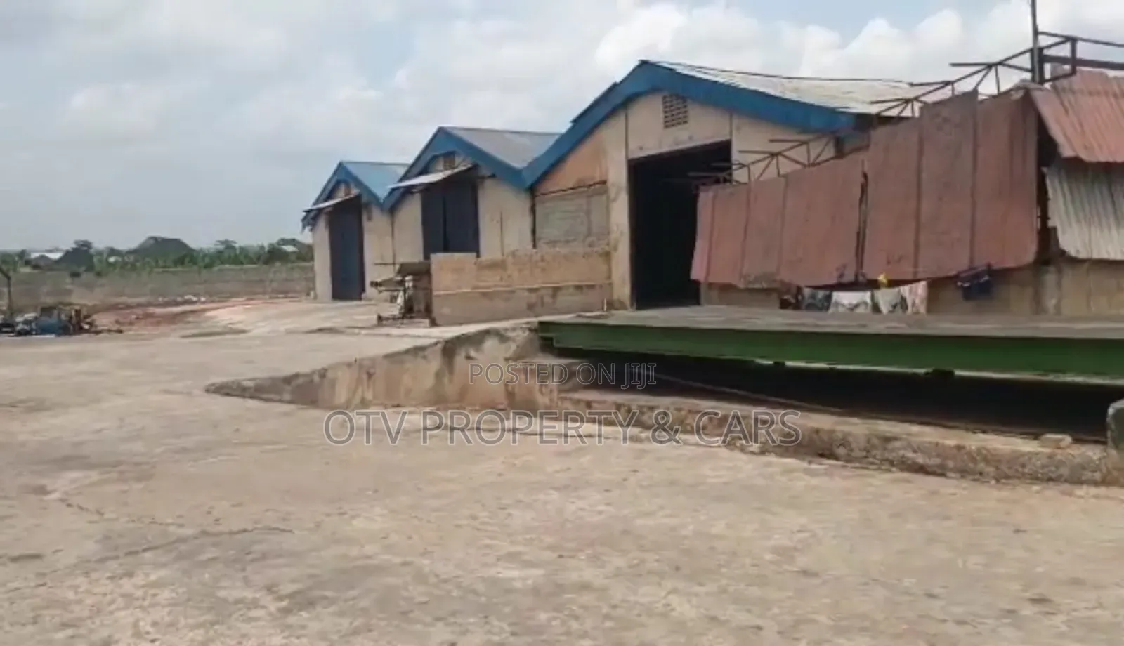 Warehouse at Off Lagos Ibadan Expressway for Sale3 Bay War