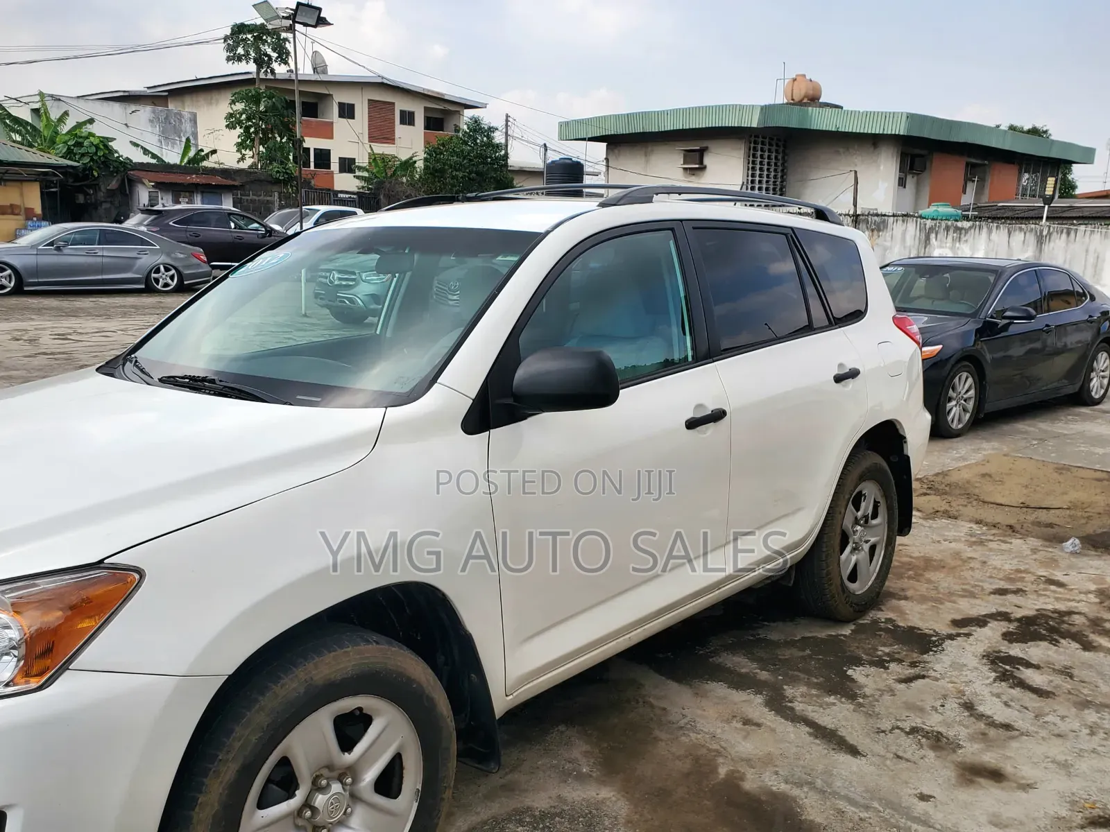 Toyota RAV4 2012 White