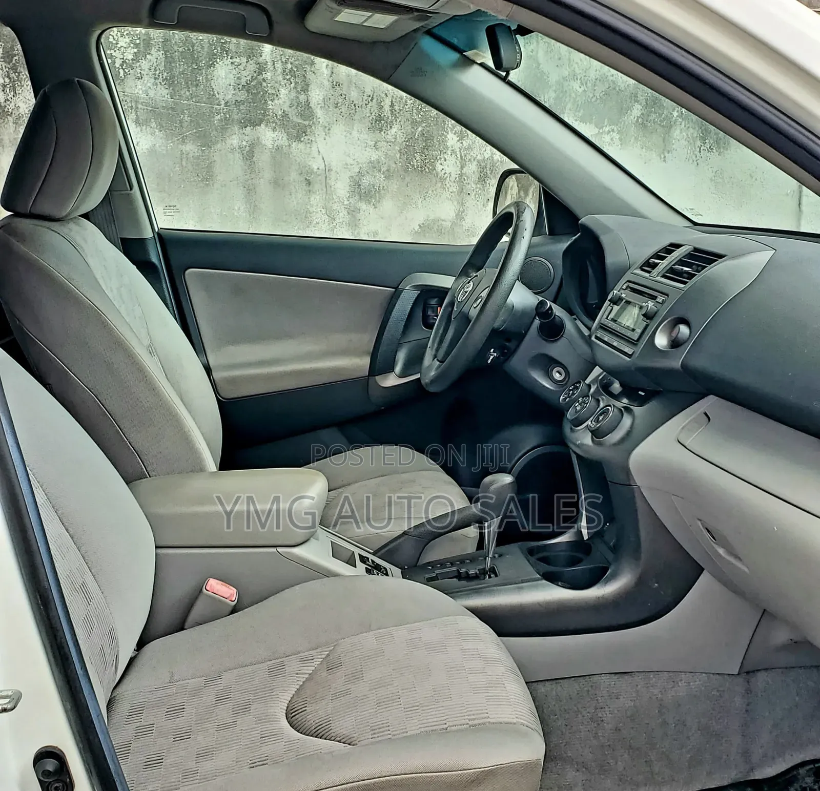 Toyota RAV4 2012 White