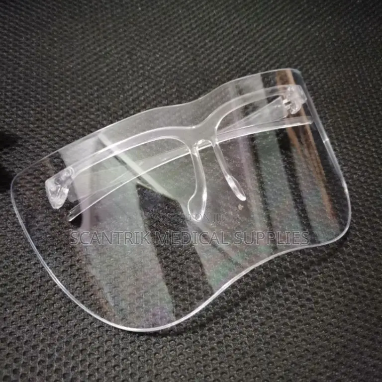 Fashionable Face Shield With Spectacle Design