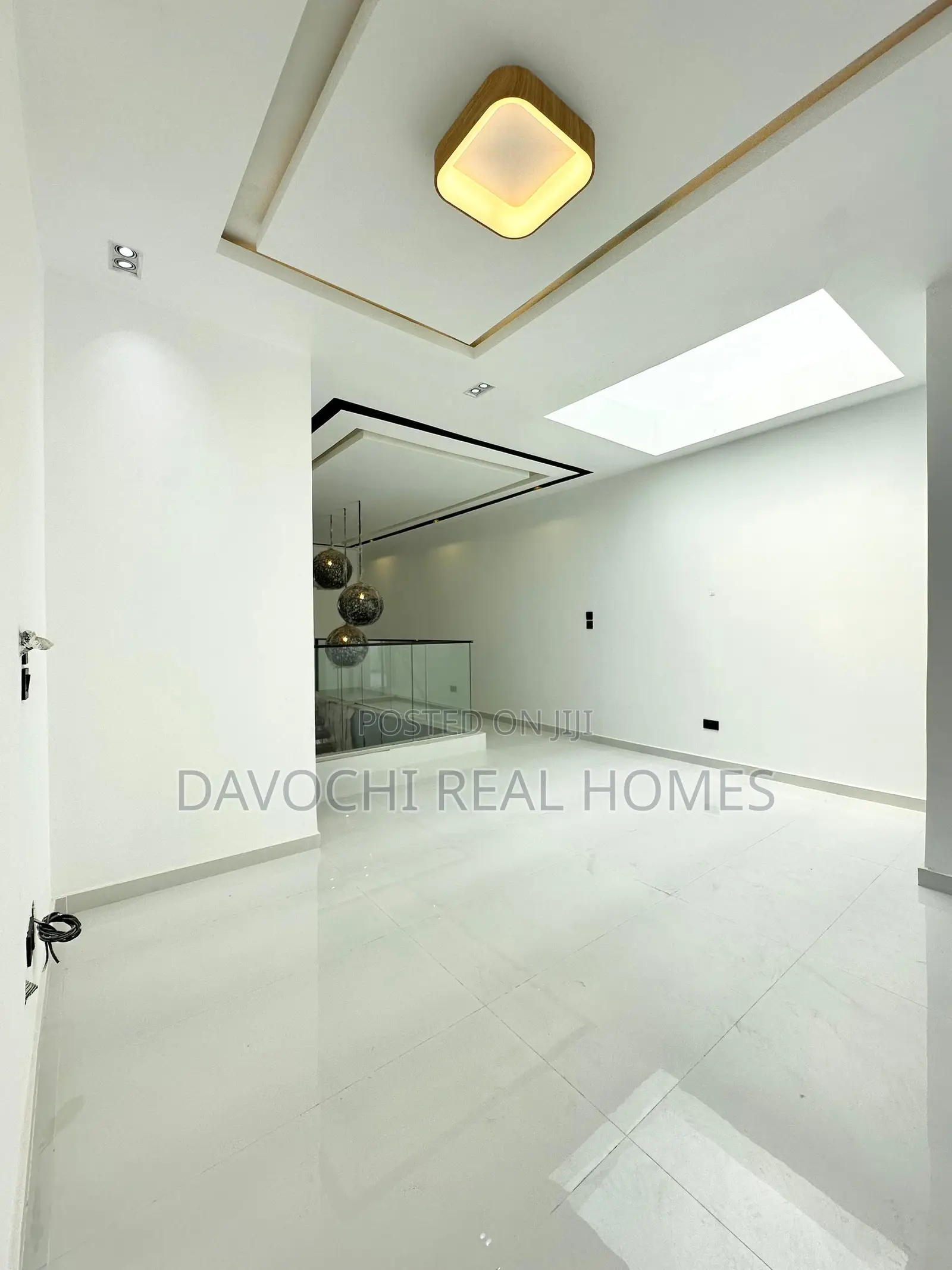 4bdrm Maisonette in Lekki Phase1 for rent