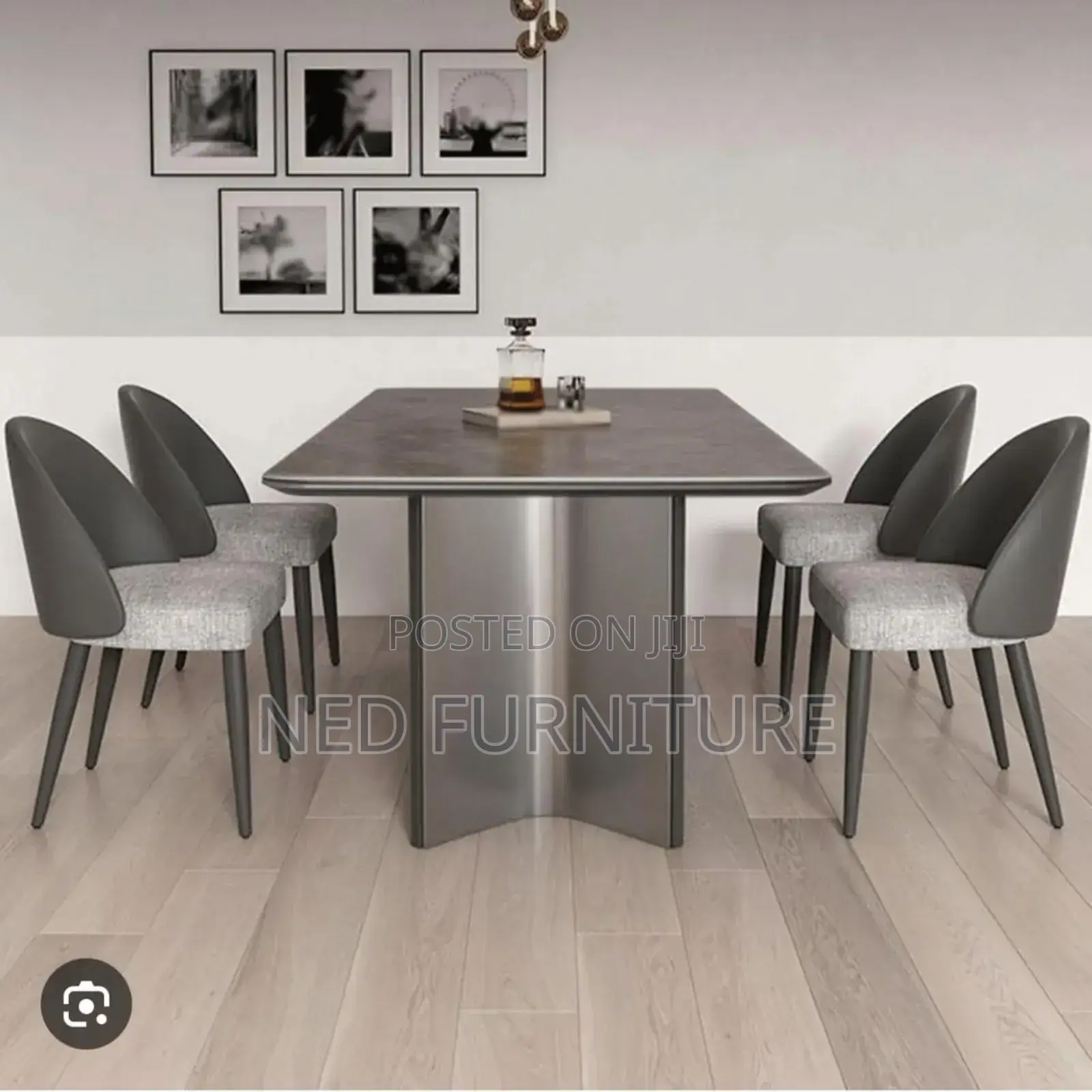 Contemporary Dining by 6 Seaters