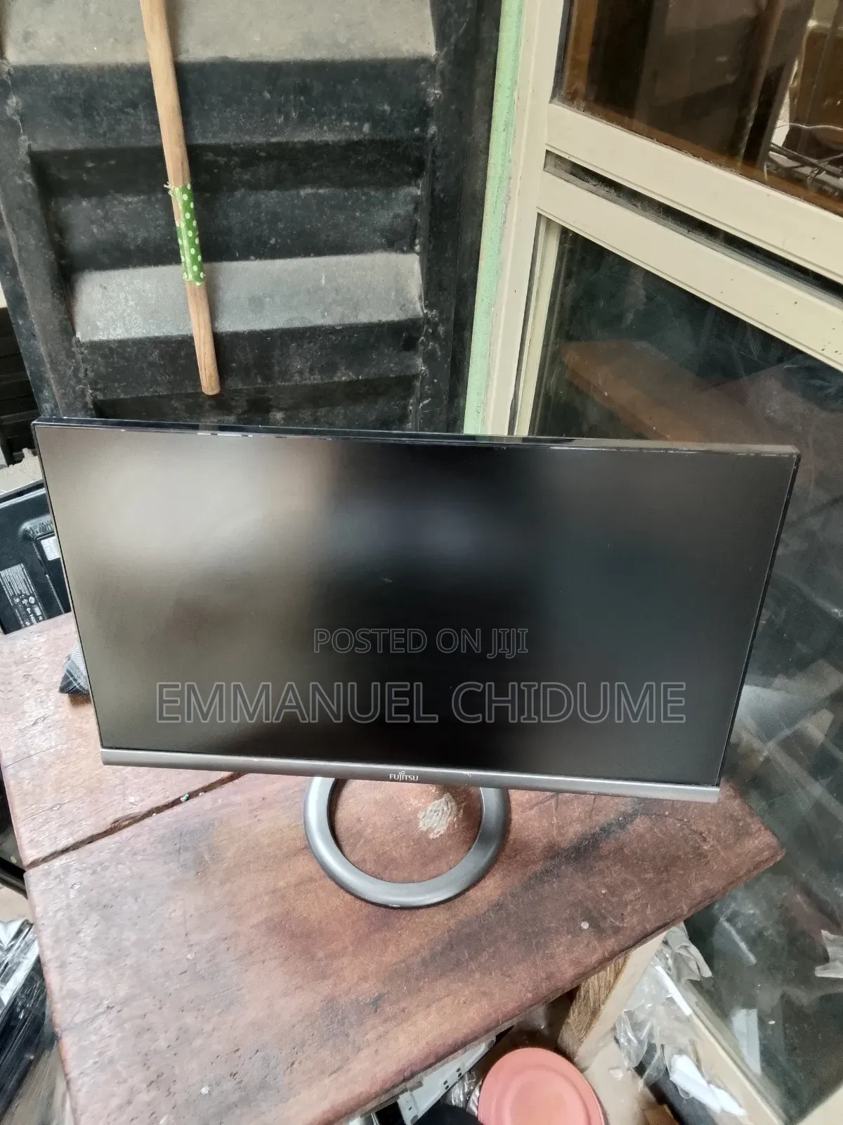 24 Inches Fujitsu Ips Monitor