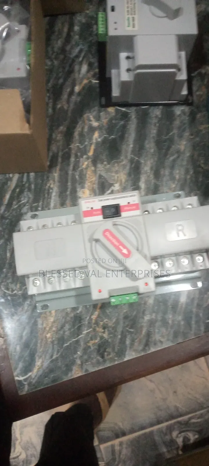 125 Amps Automatic Change Ove
