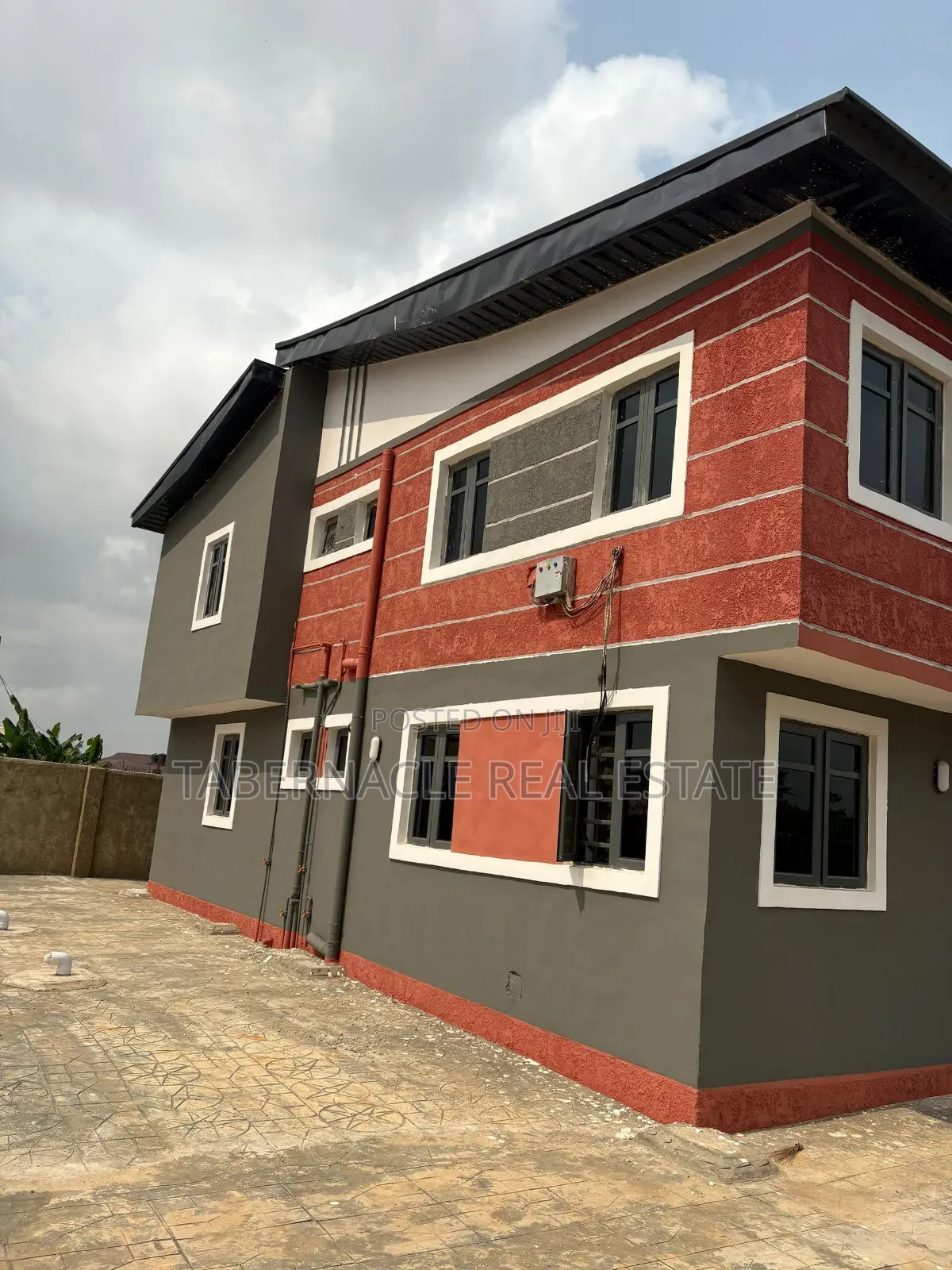 2bdrm Apartment in Eruwe, Erunwe for rent