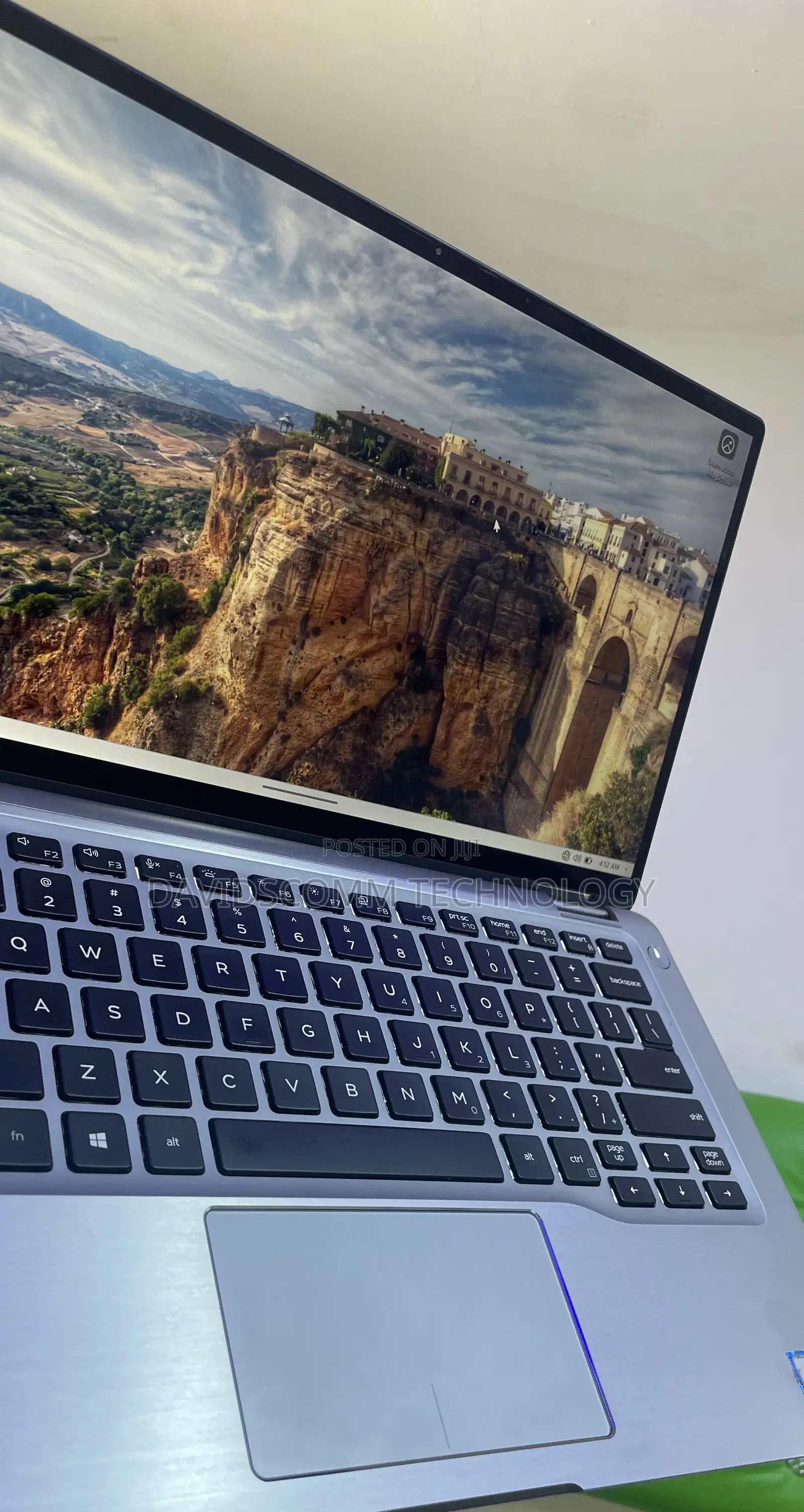Laptop Dell Latitude 7400 16GB Intel Core I7 SSD 256GB