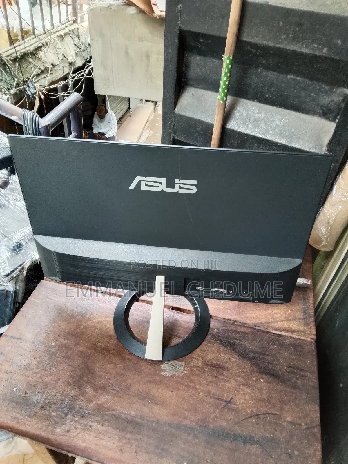 23 Inches Asus Flameless Ips Monitor