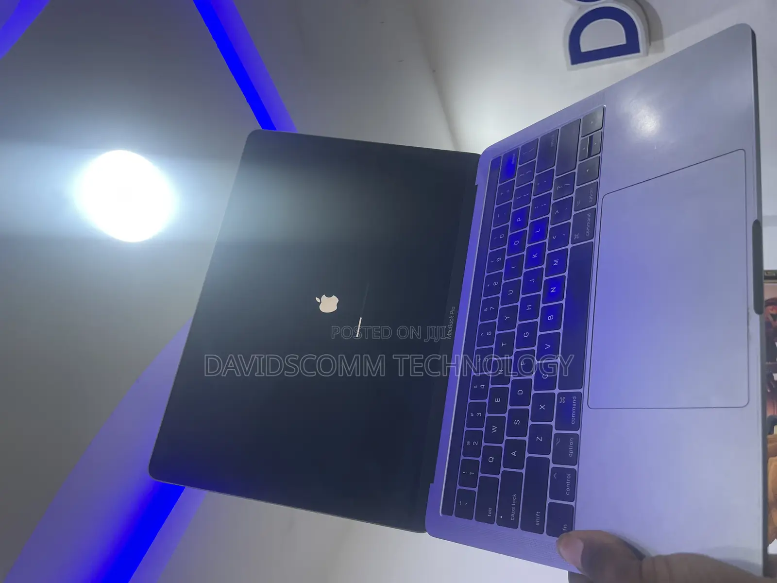 Laptop Apple MacBook Pro M1 8GB Apple M1 SSD 256GB