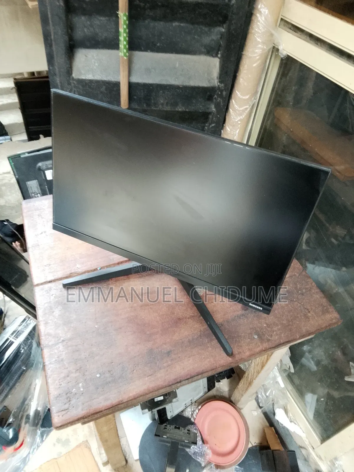 22 Inches Samsung Ips Monitor