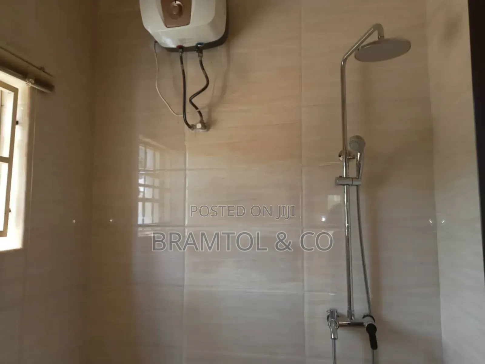 2bdrm Block of Flats in Dape for rent