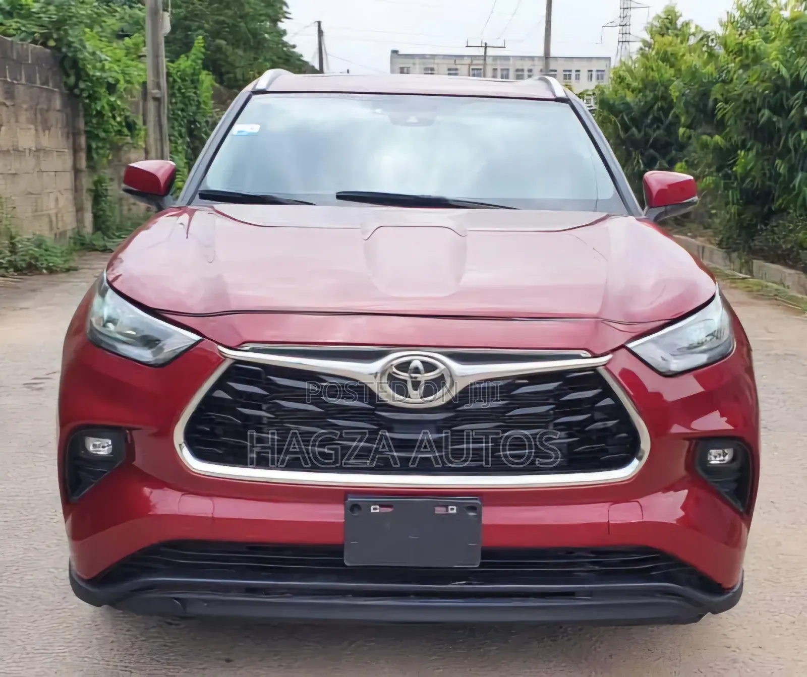 Toyota Highlander XLE FWD 2023 Red
