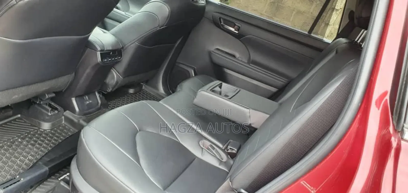 Toyota Highlander XLE FWD 2023 Red