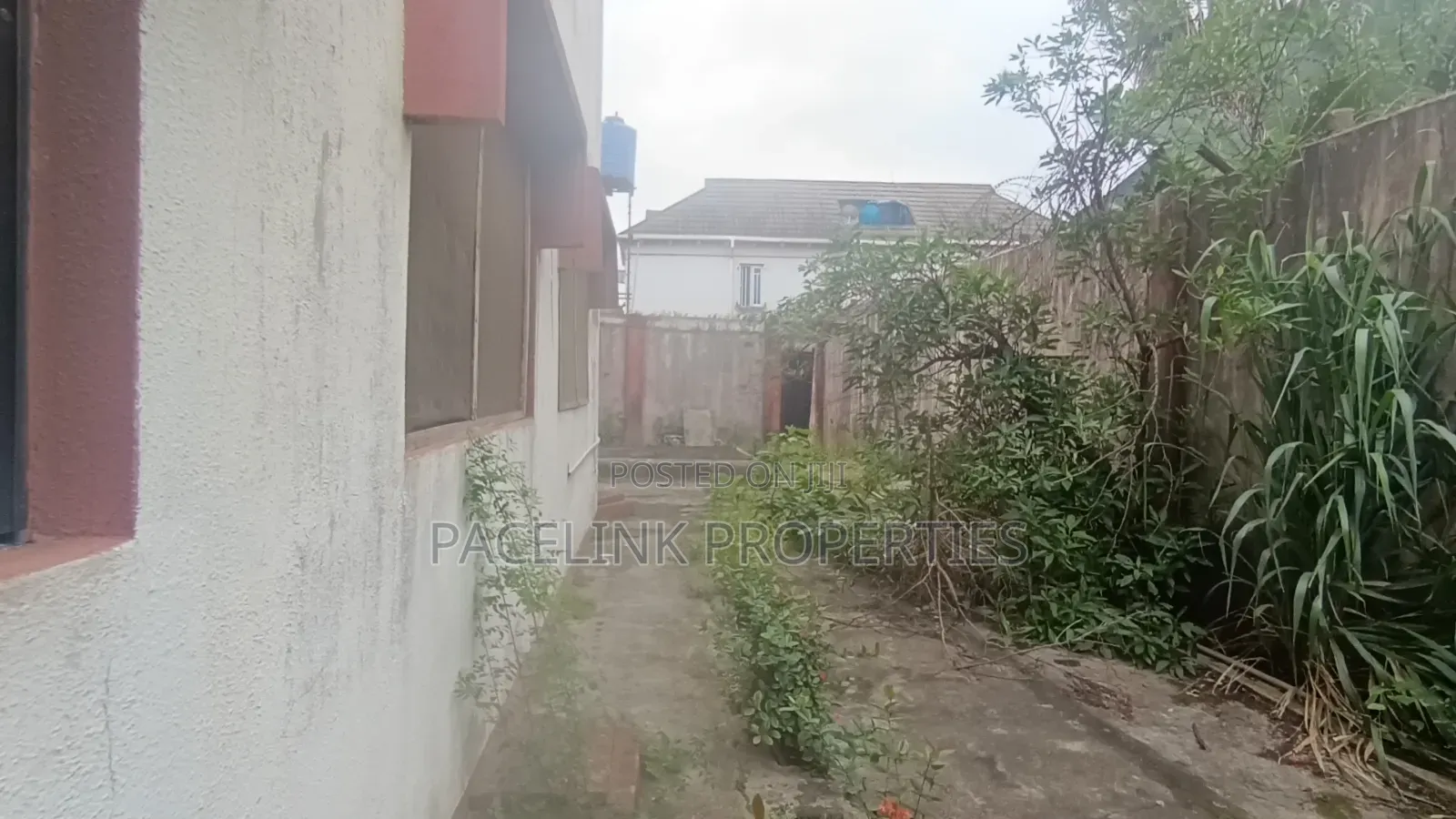 12bdrm Block of Flats in Egbeda for sale
