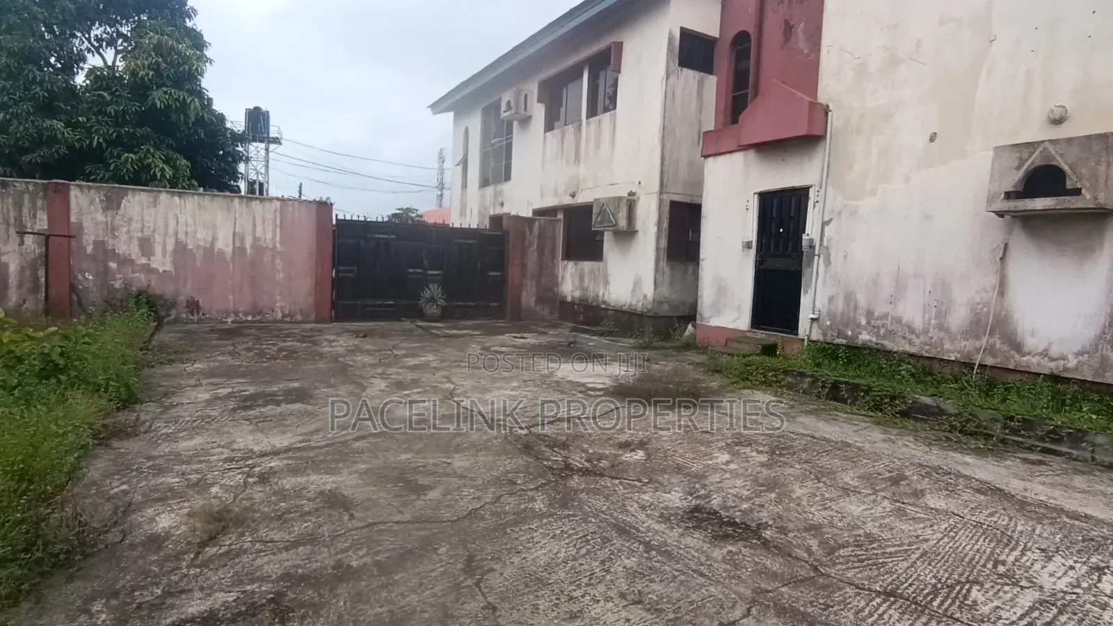 12bdrm Block of Flats in Egbeda for sale