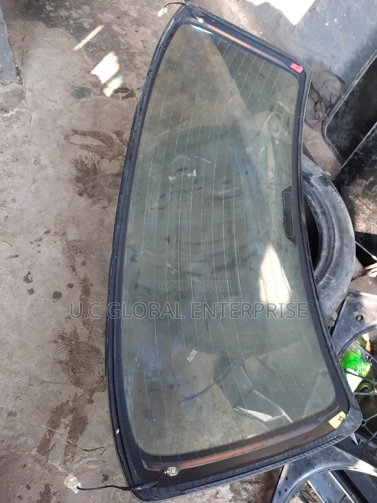 Back Windscreen Glass for Lexus Rx 300 Available