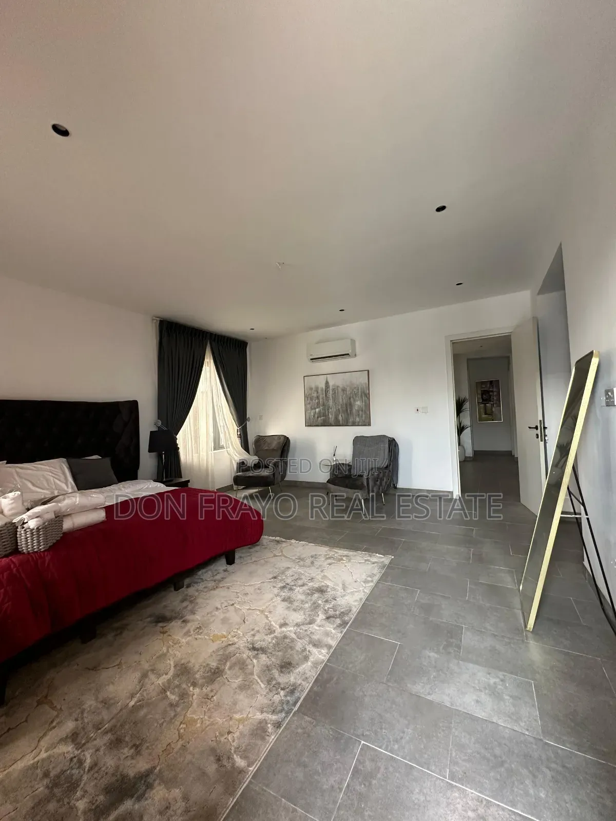 4bdrm Duplex in Jericho Estate for sale