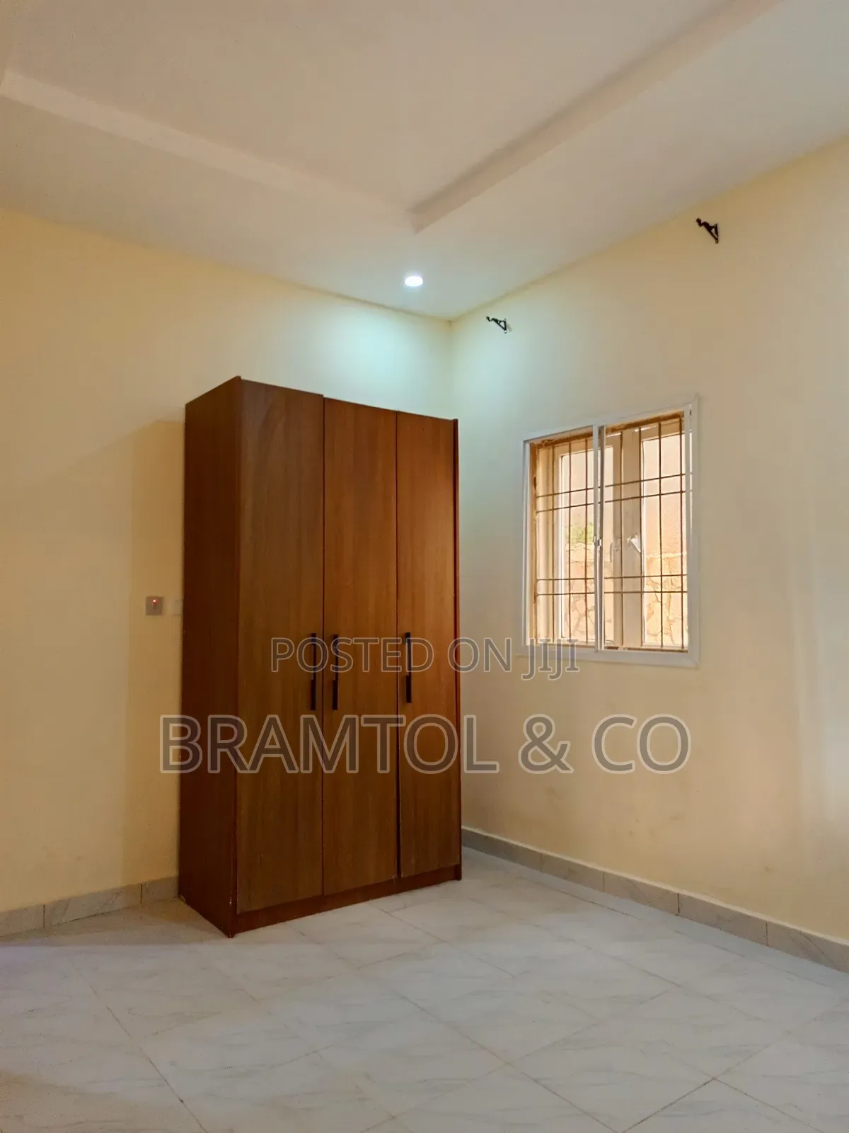 2bdrm Block of Flats in Idu Industrial for rent