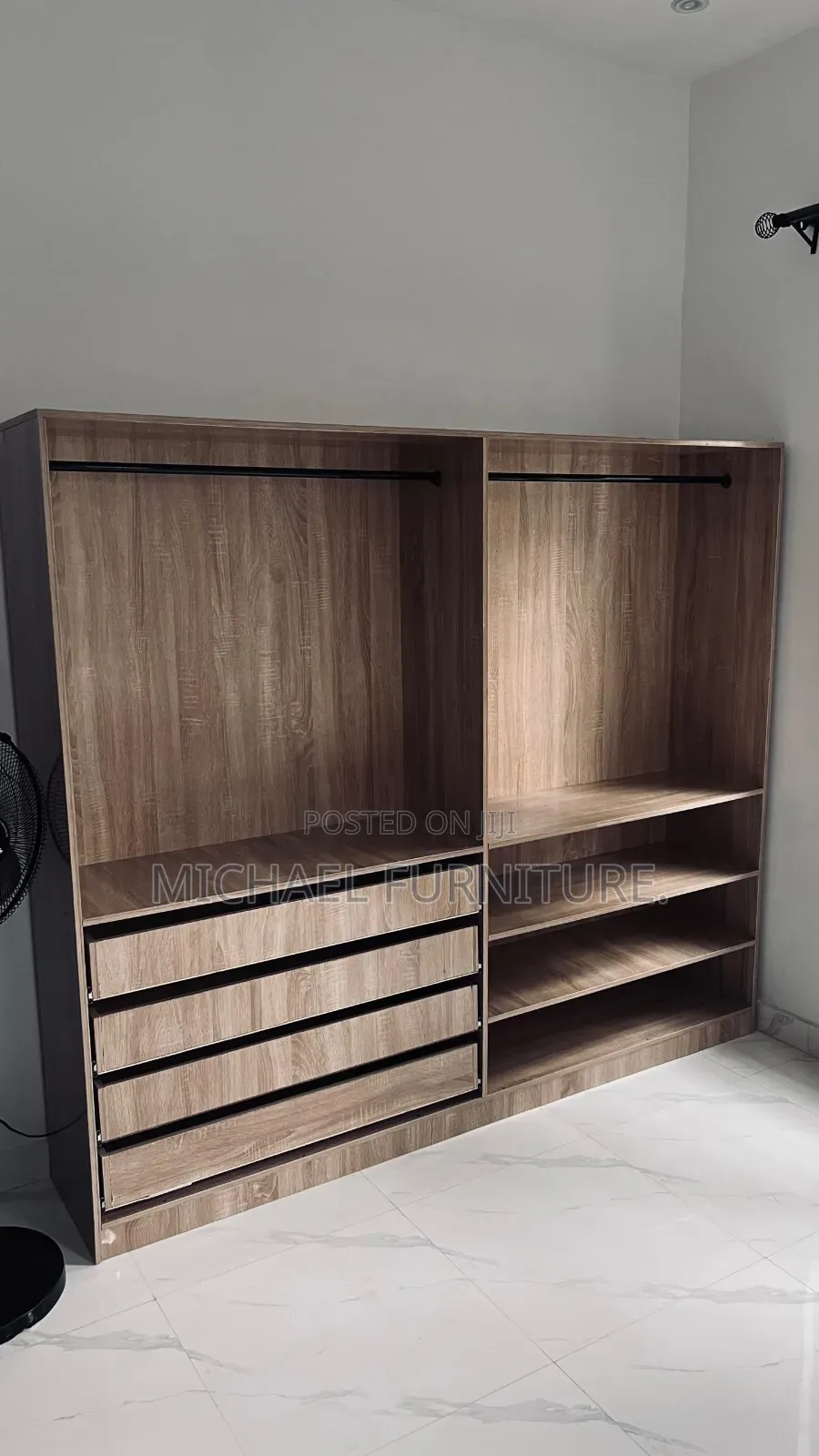 Clean ,Strong and Well Constructed 6 by 7 Wardrobe