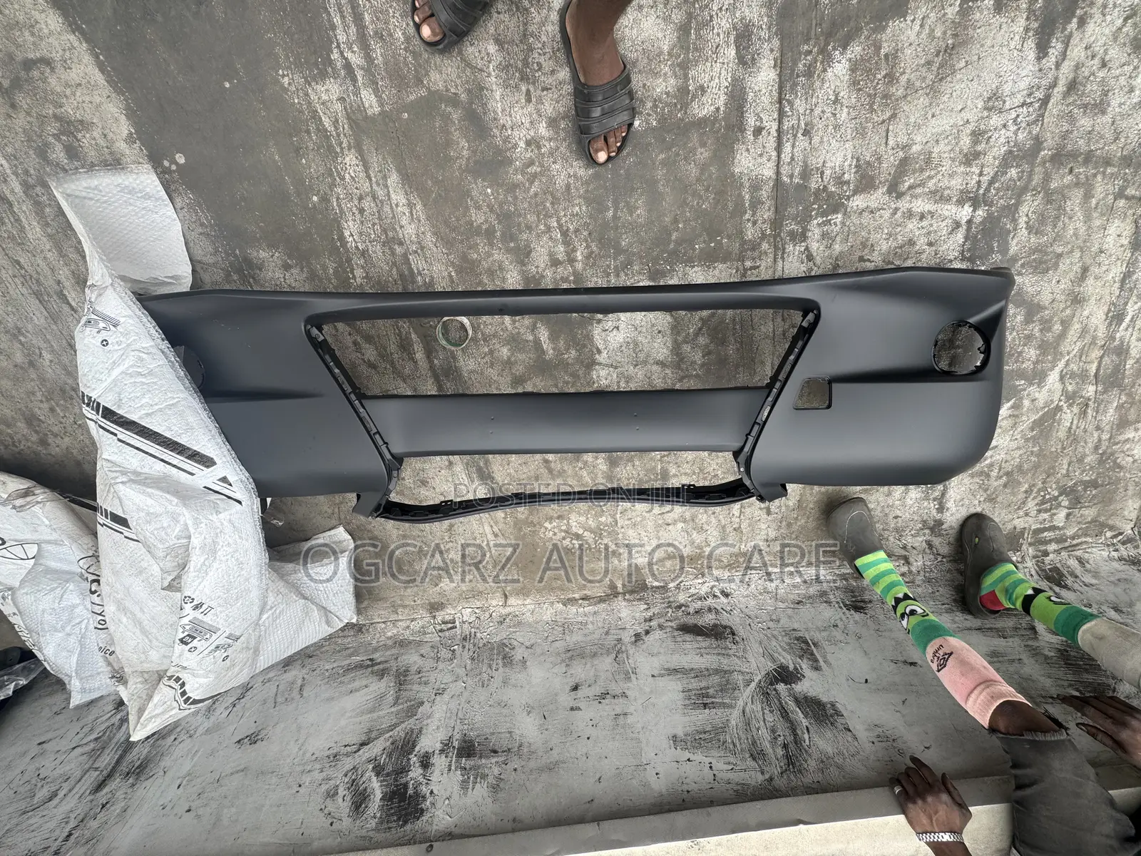 Front Bumper Es 2013 / 2015 Available