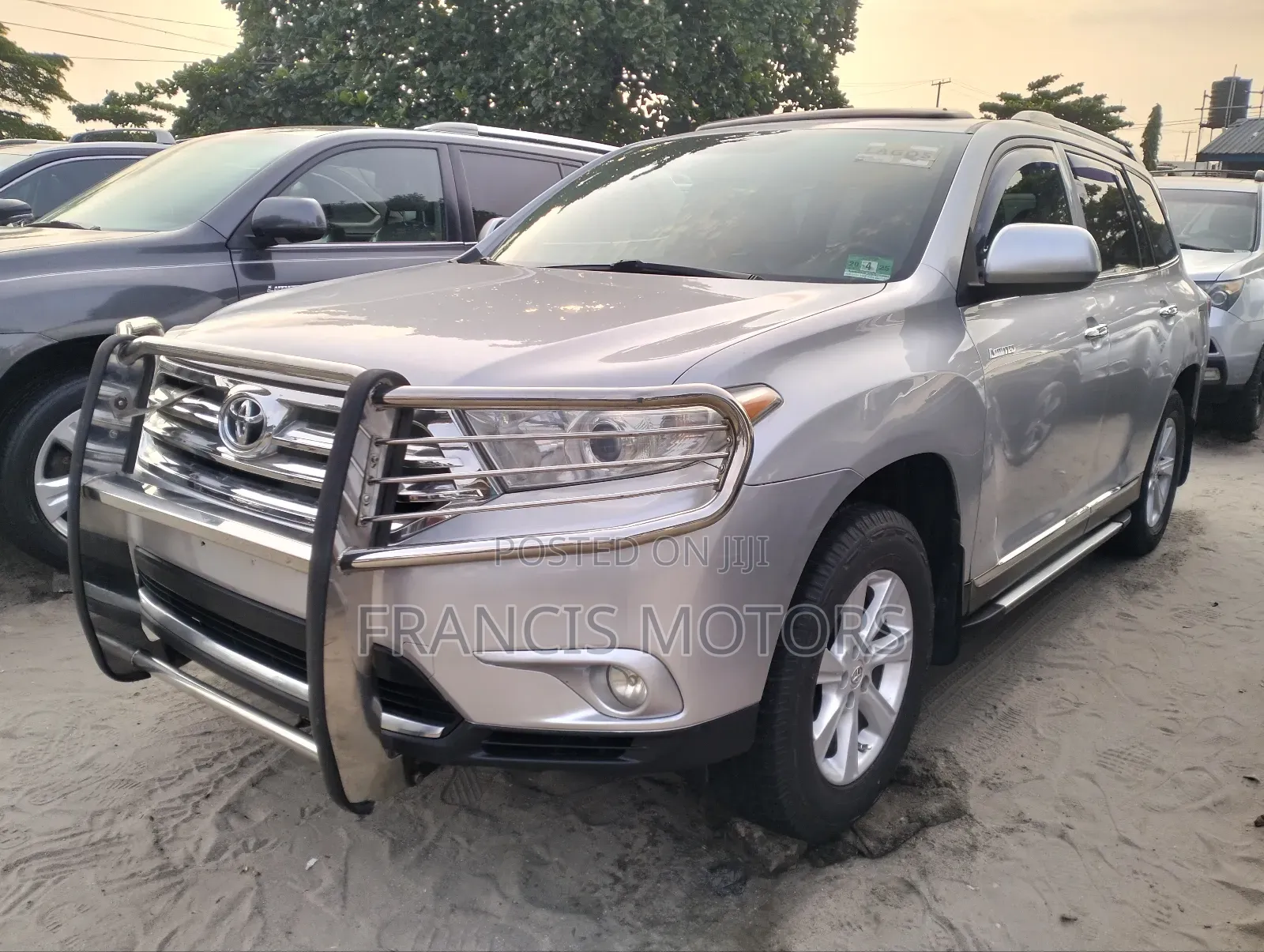 Toyota Highlander 3.5L 4WD 2013 Silver