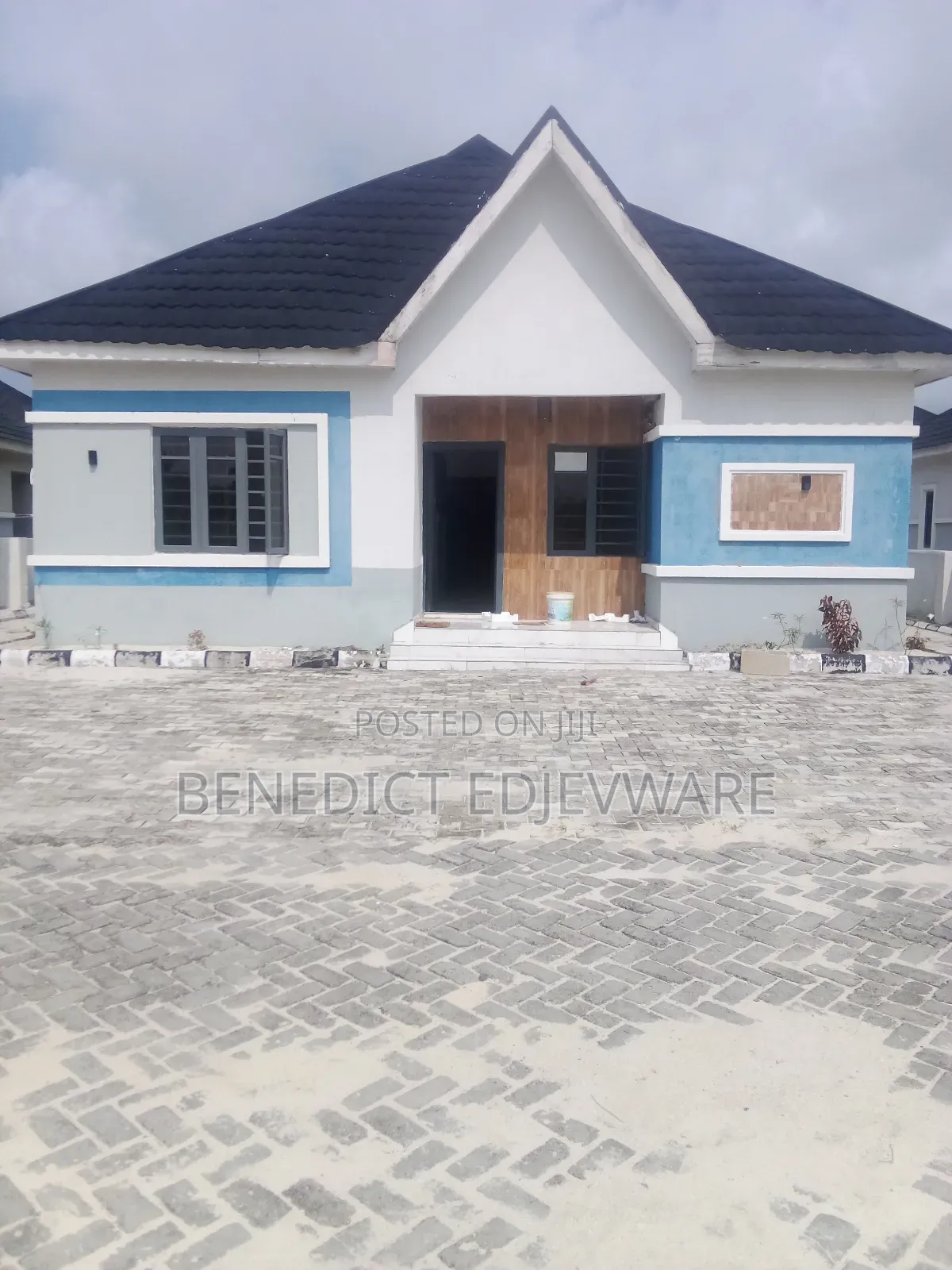 3bdrm Bungalow in Peak Park Estate, Awoyaya for rent