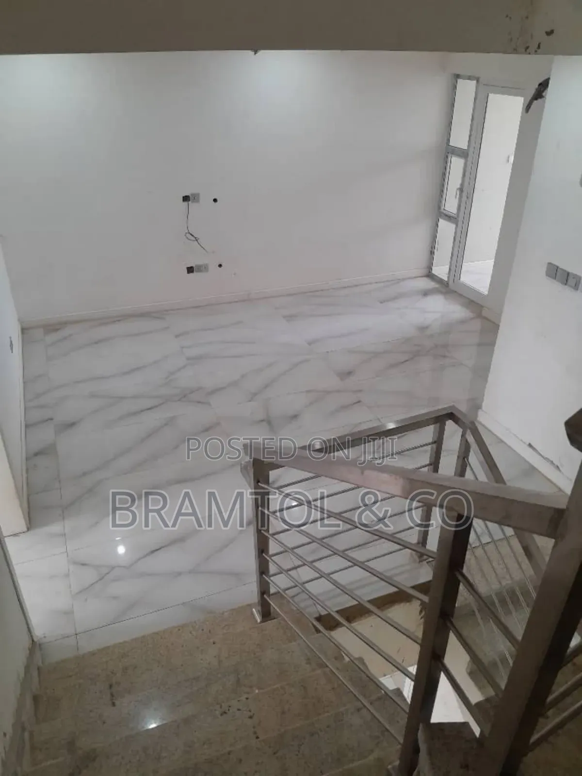 4bdrm Townhouse / Terrace in Mabushi for rent