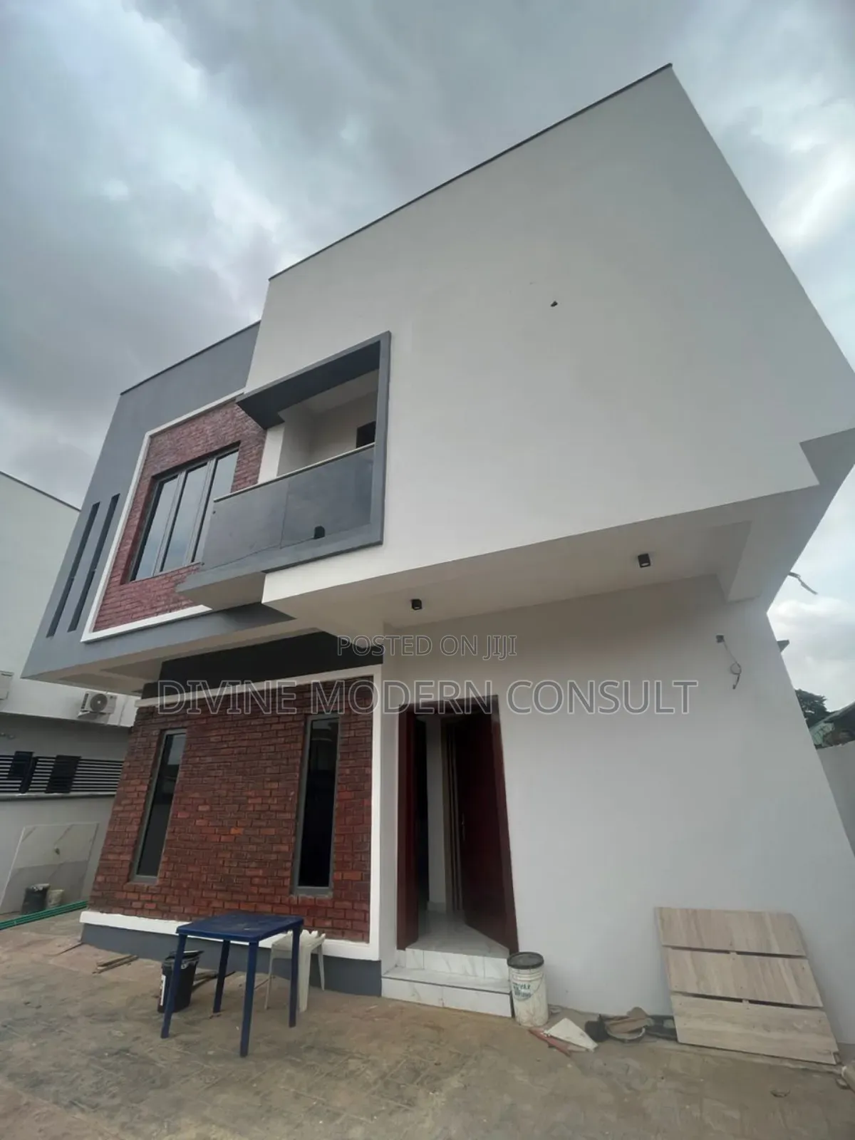4bdrm Duplex in Alexandra Estate, Abule Egba for sale