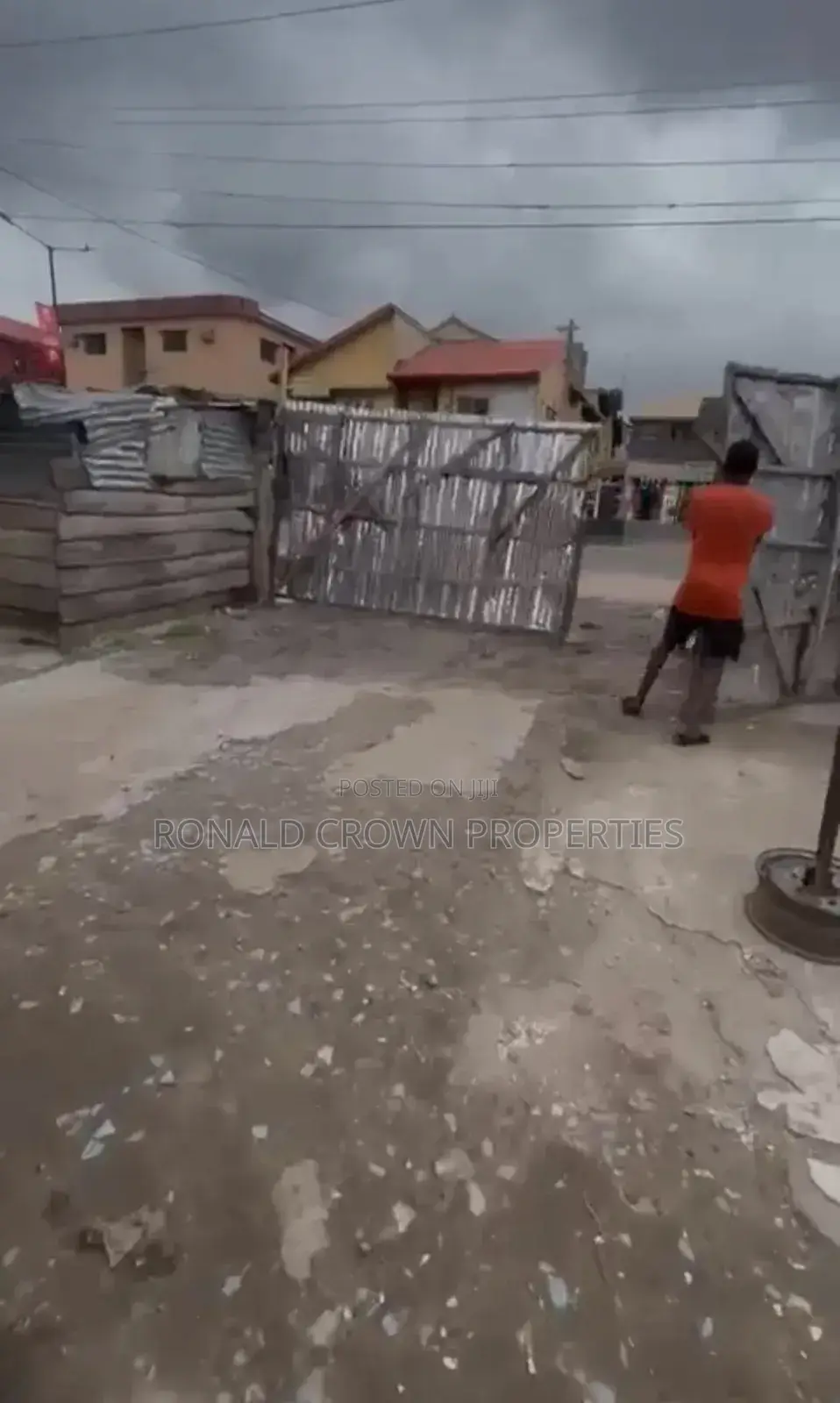 Commercial 1000sqm of Land for Sale