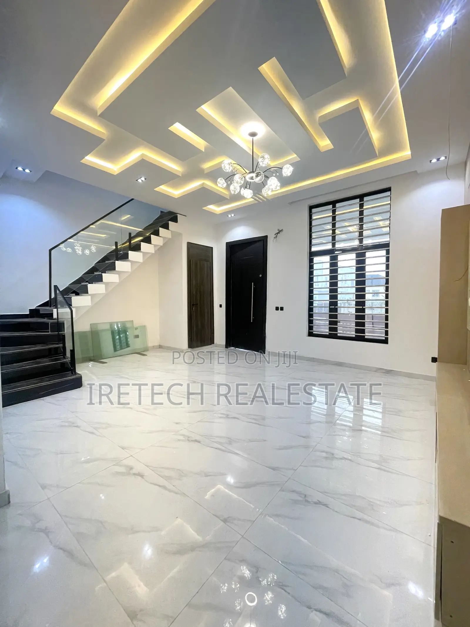 3bdrm Townhouse/Terrace in Ikota Gra Axis, Lekki for Sale