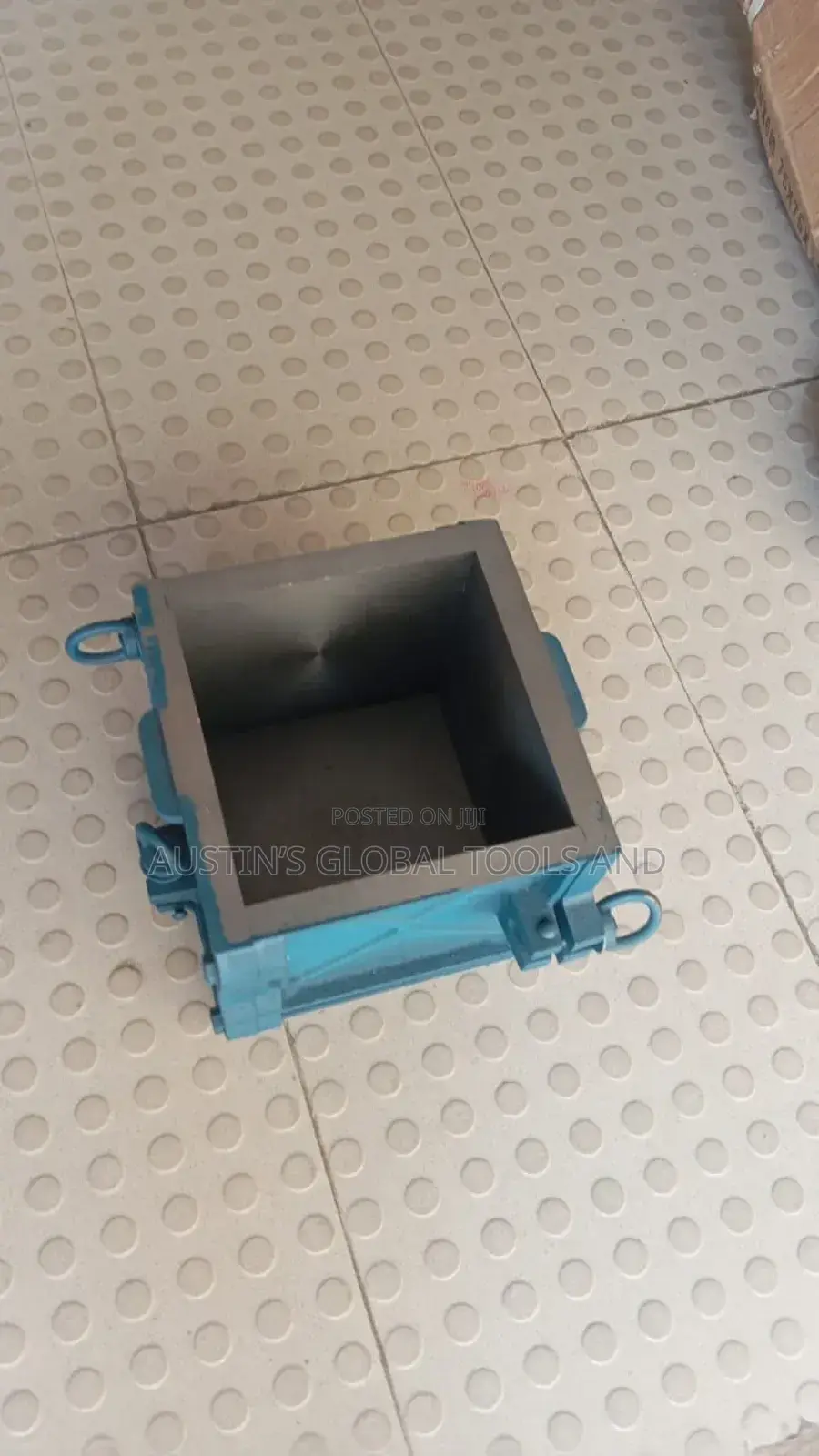 Concrete Cube Mould
