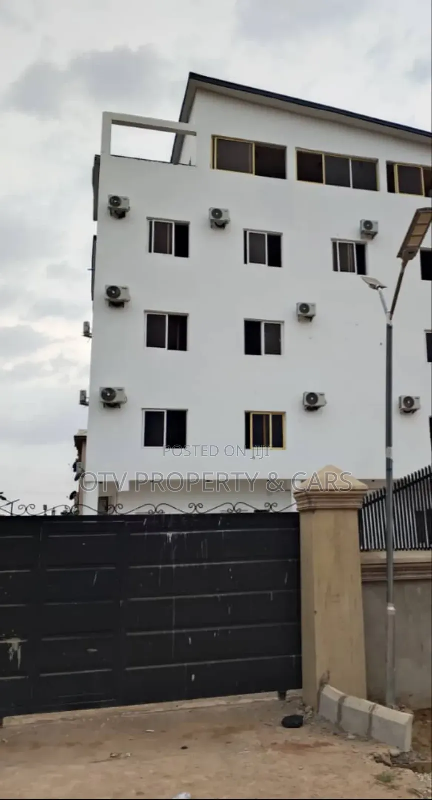 Strategic Fully Furnished 18- Rooms 2 Suite Hotel for Sale