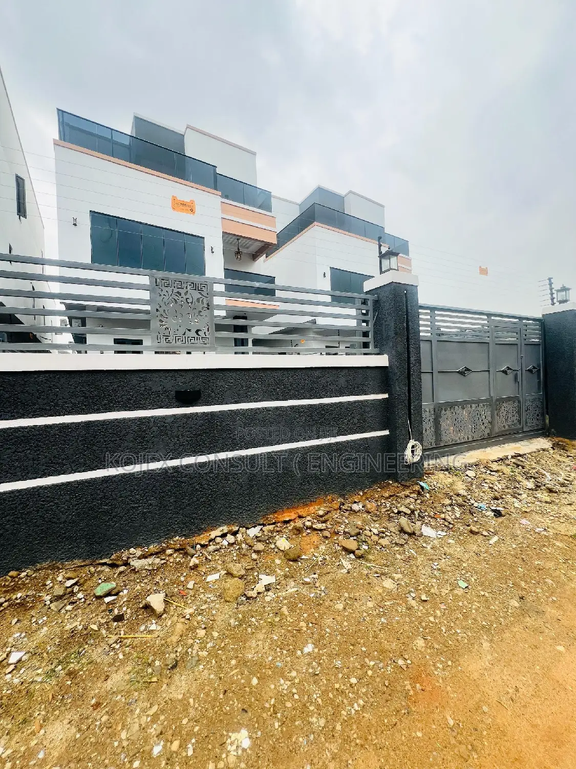 4bdrm Duplex in Opebi for sale