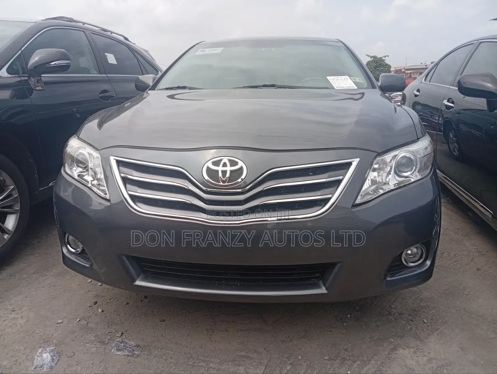 Toyota Camry LE 4dr Sedan (2.4L 4cyl 5A) 2009 Gray