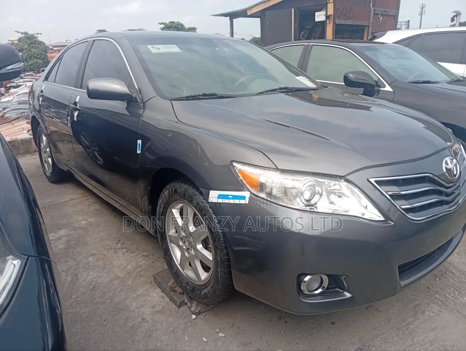 Toyota Camry LE 4dr Sedan (2.4L 4cyl 5A) 2009 Gray