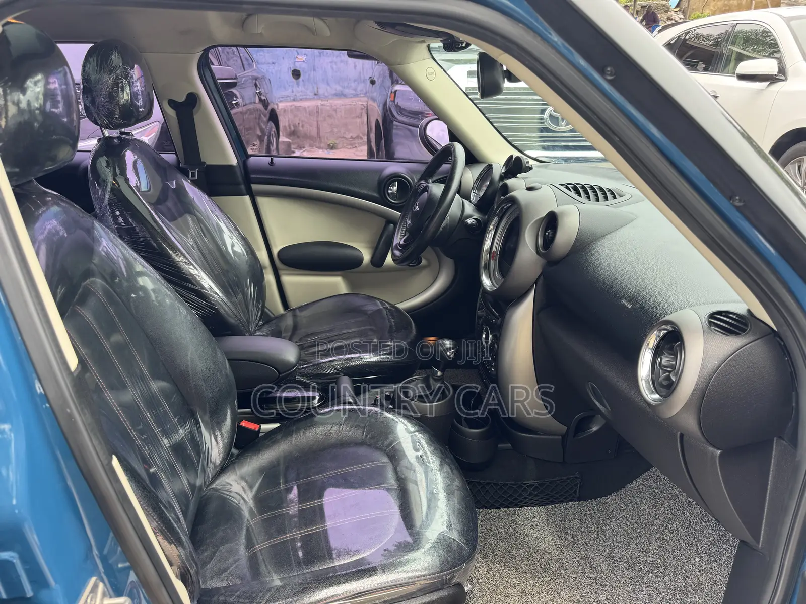 Mini Cooper John Cooper Works 2012 Blue