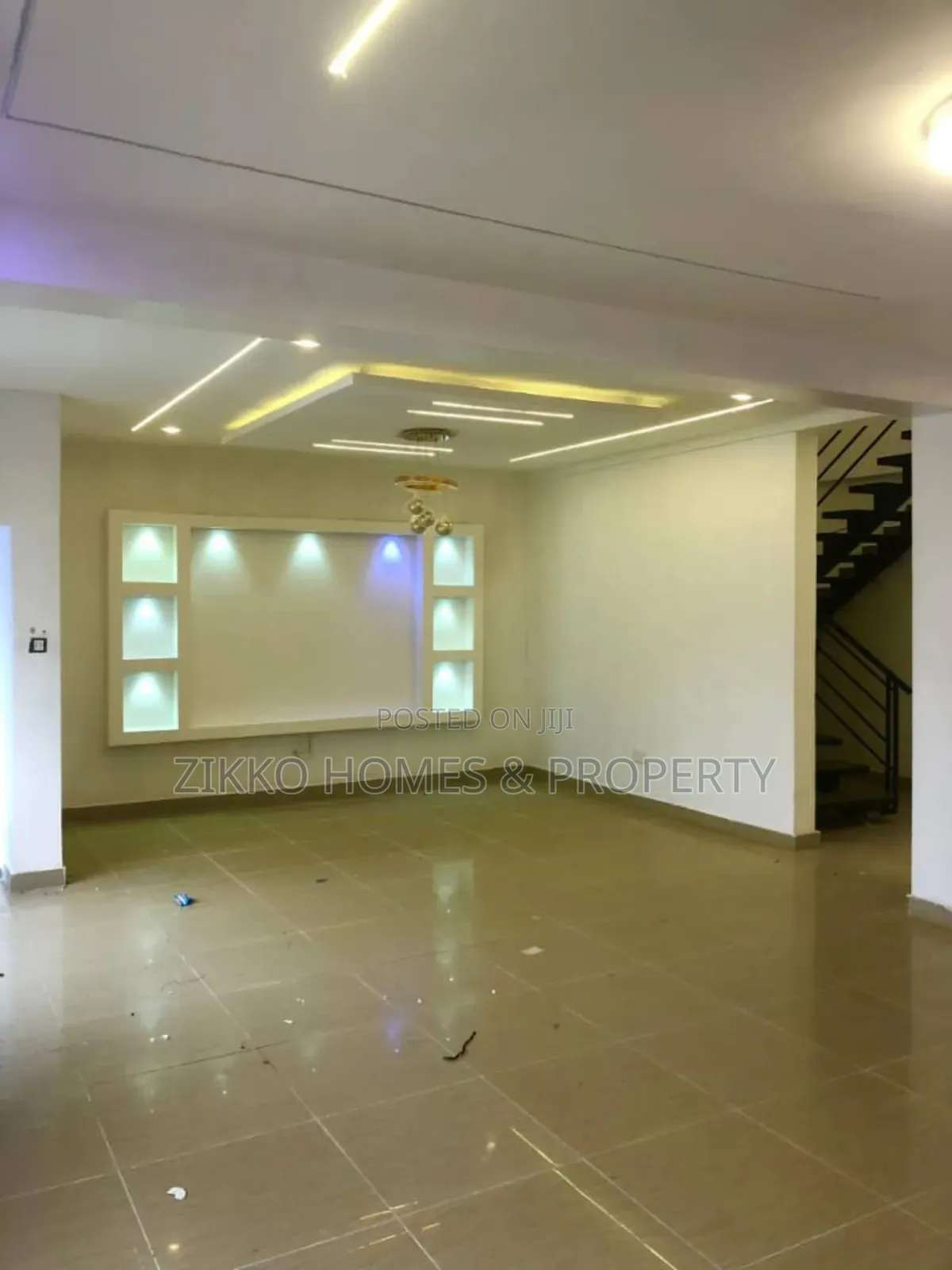 4bdrm Duplex in Ikota Gra for sale