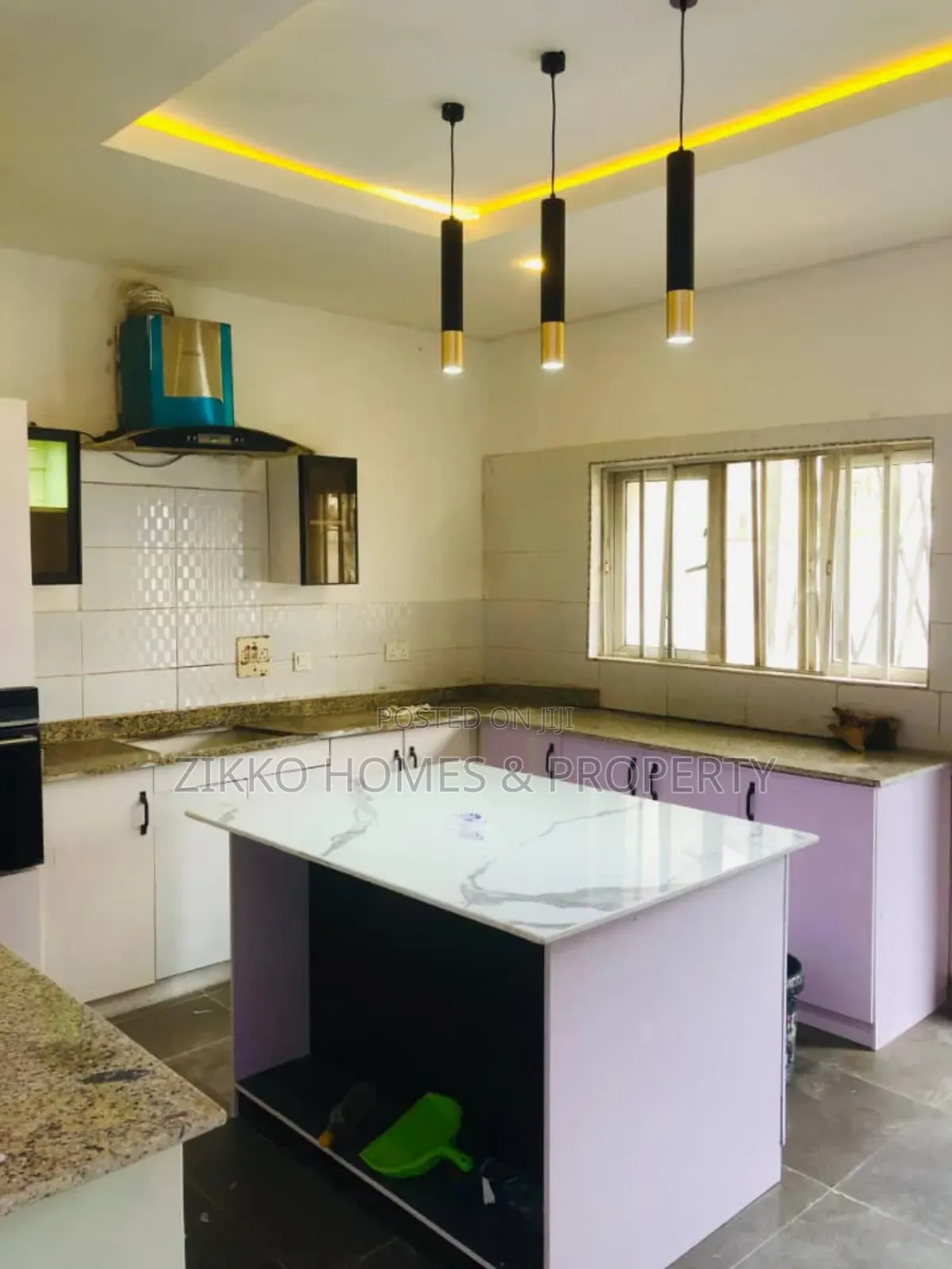 4bdrm Duplex in Ikota Gra for sale